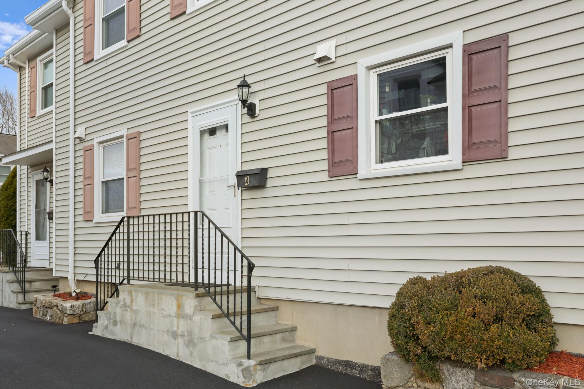 #2 photo, 14 Harold Avenue, Greenwich , CT 06830