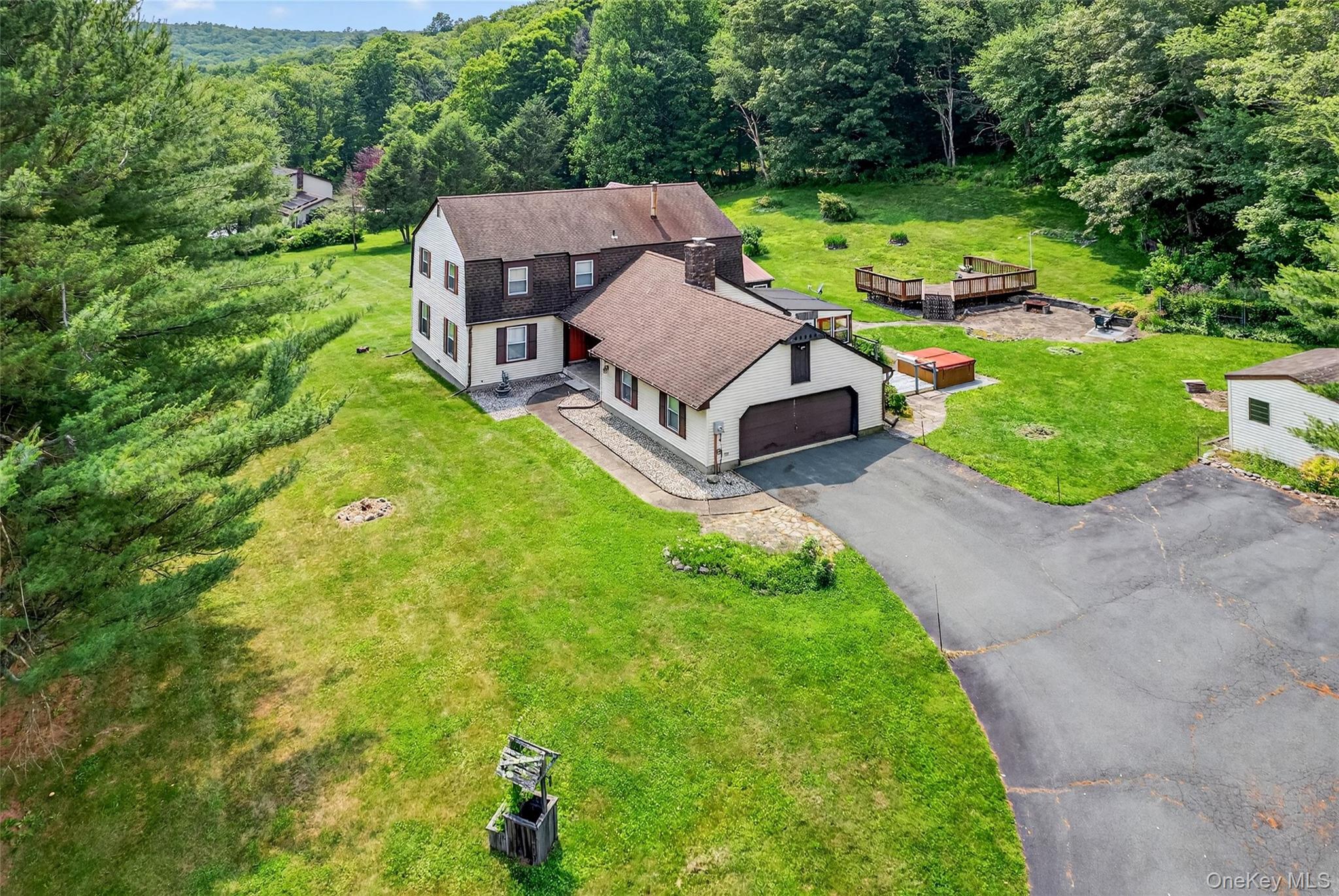 #2 photo, 4 Debbie Court, Chester , NY 10918