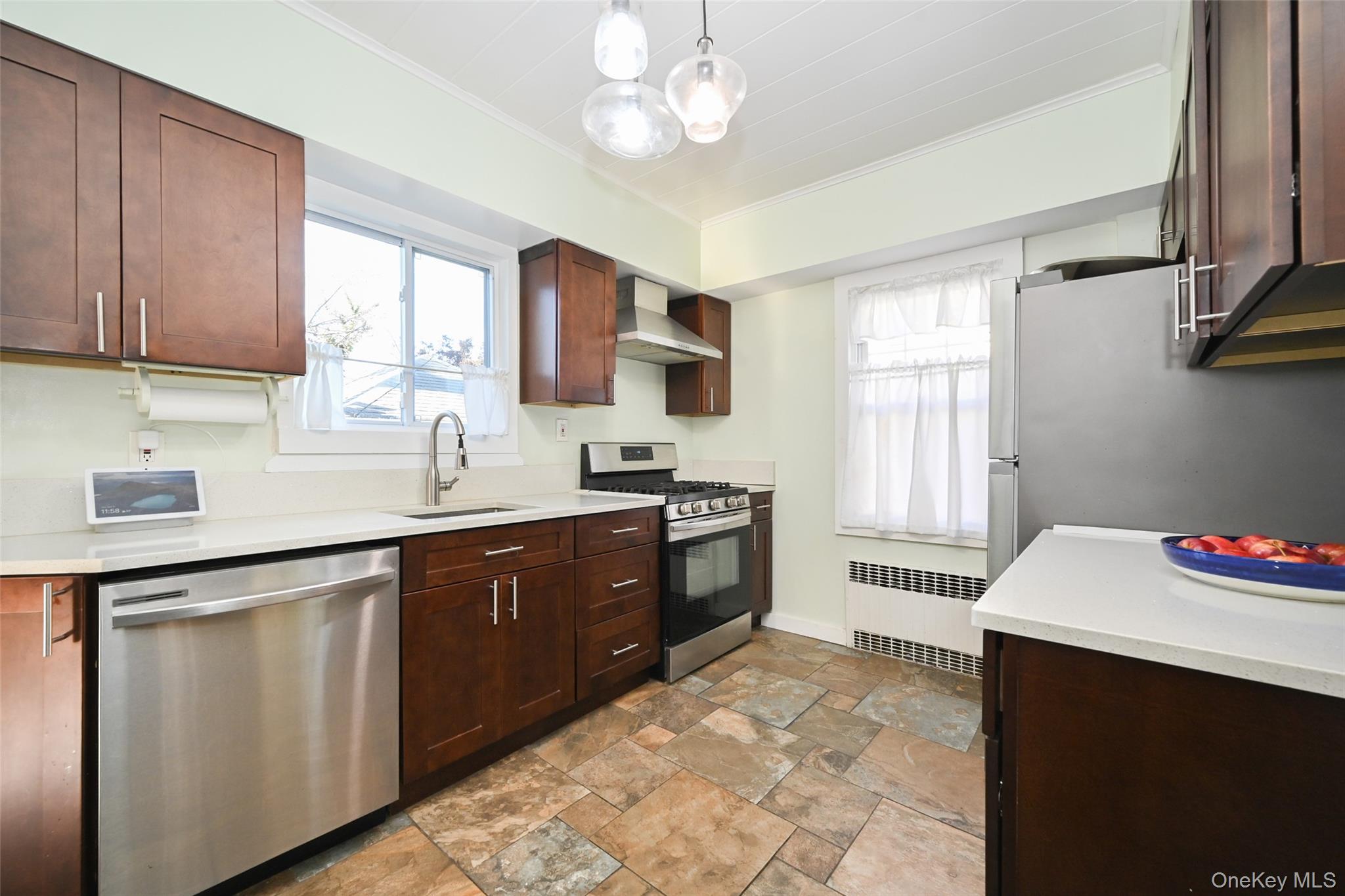 #6 photo, 3226 158th Street, Flushing , NY 11358