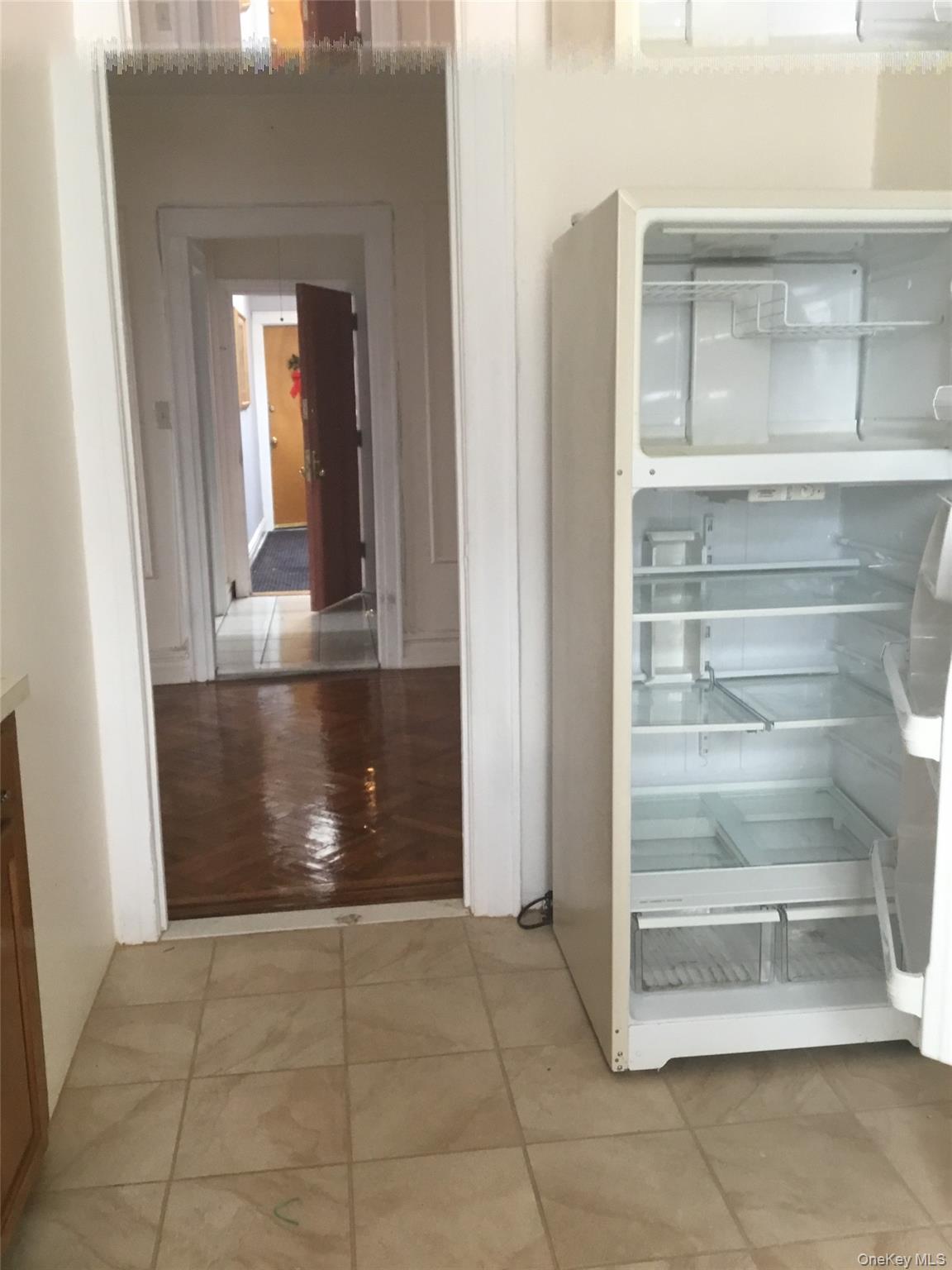 #3 photo, 8423 14th Avenue, ब्रुकलीन Brooklyn , NY 11228