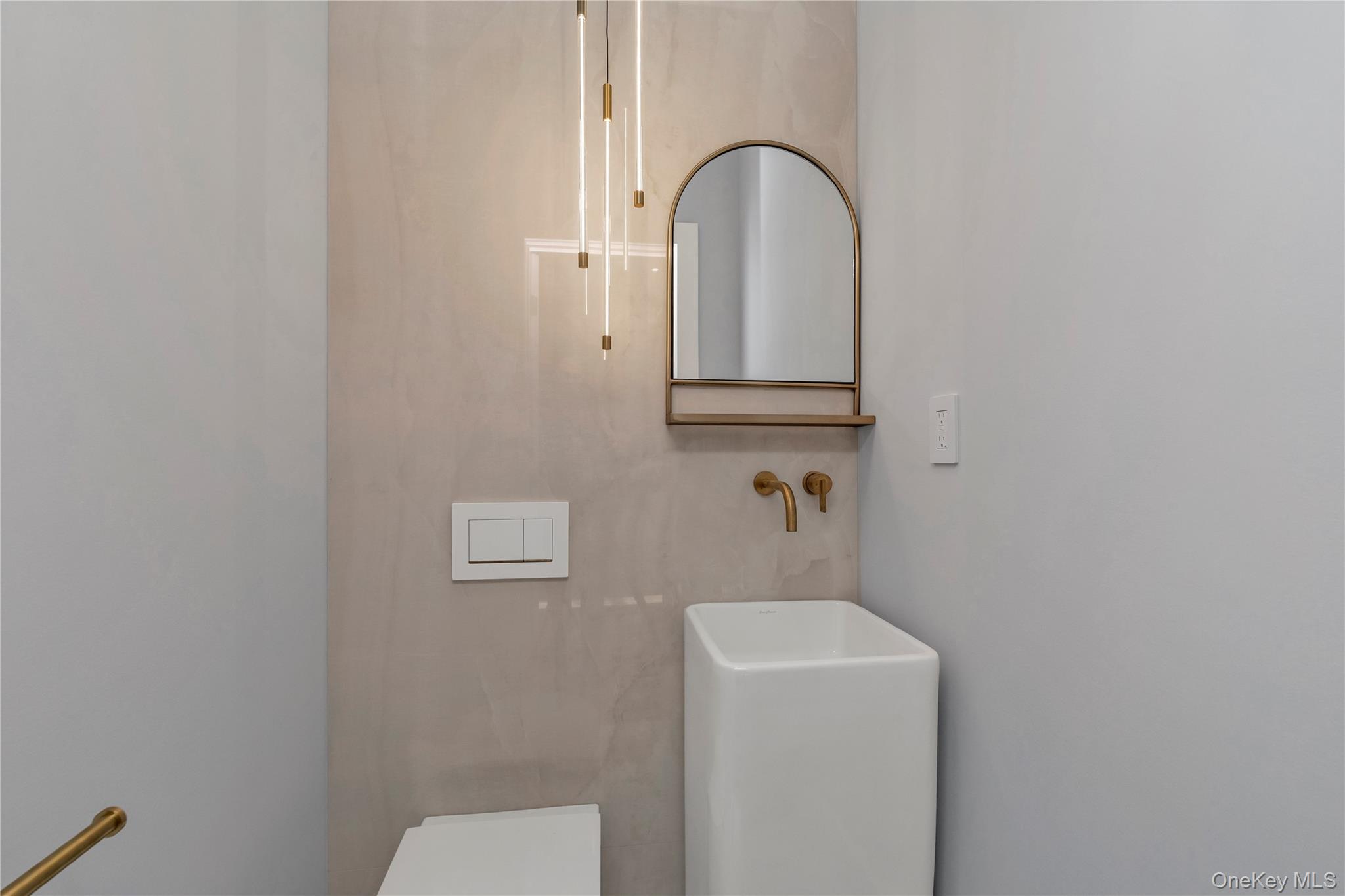 #13 photo, 27 Meadowfield Lane, ناسو Glen Cove , NY 11542