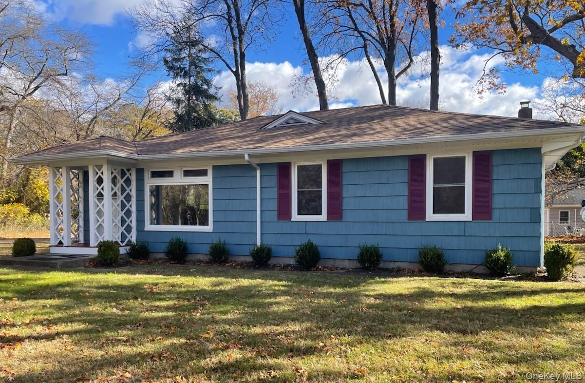 #1 photo, 257 Union Avenue, East Patchogue , NY 11772