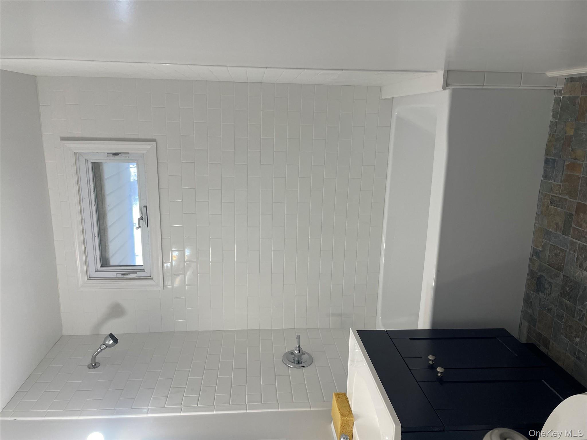 #5 photo, 257 Union Avenue, সাফোক কাউন্টি East Patchogue , NY 11772