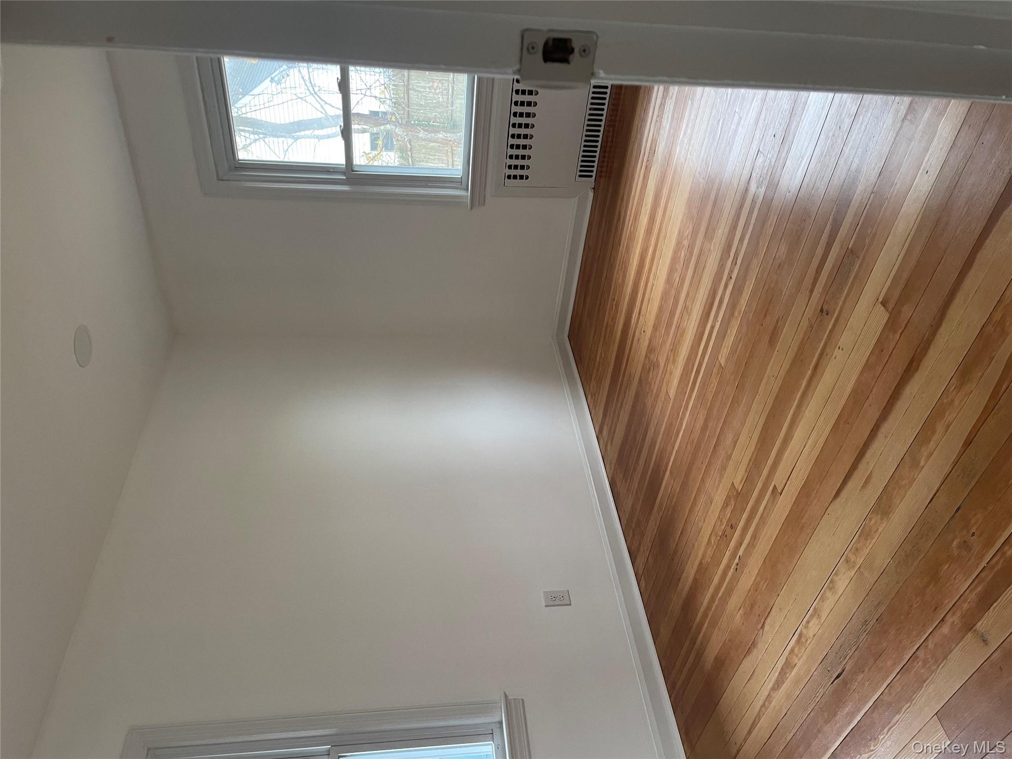 #6 photo, 257 Union Avenue, সাফোক কাউন্টি East Patchogue , NY 11772