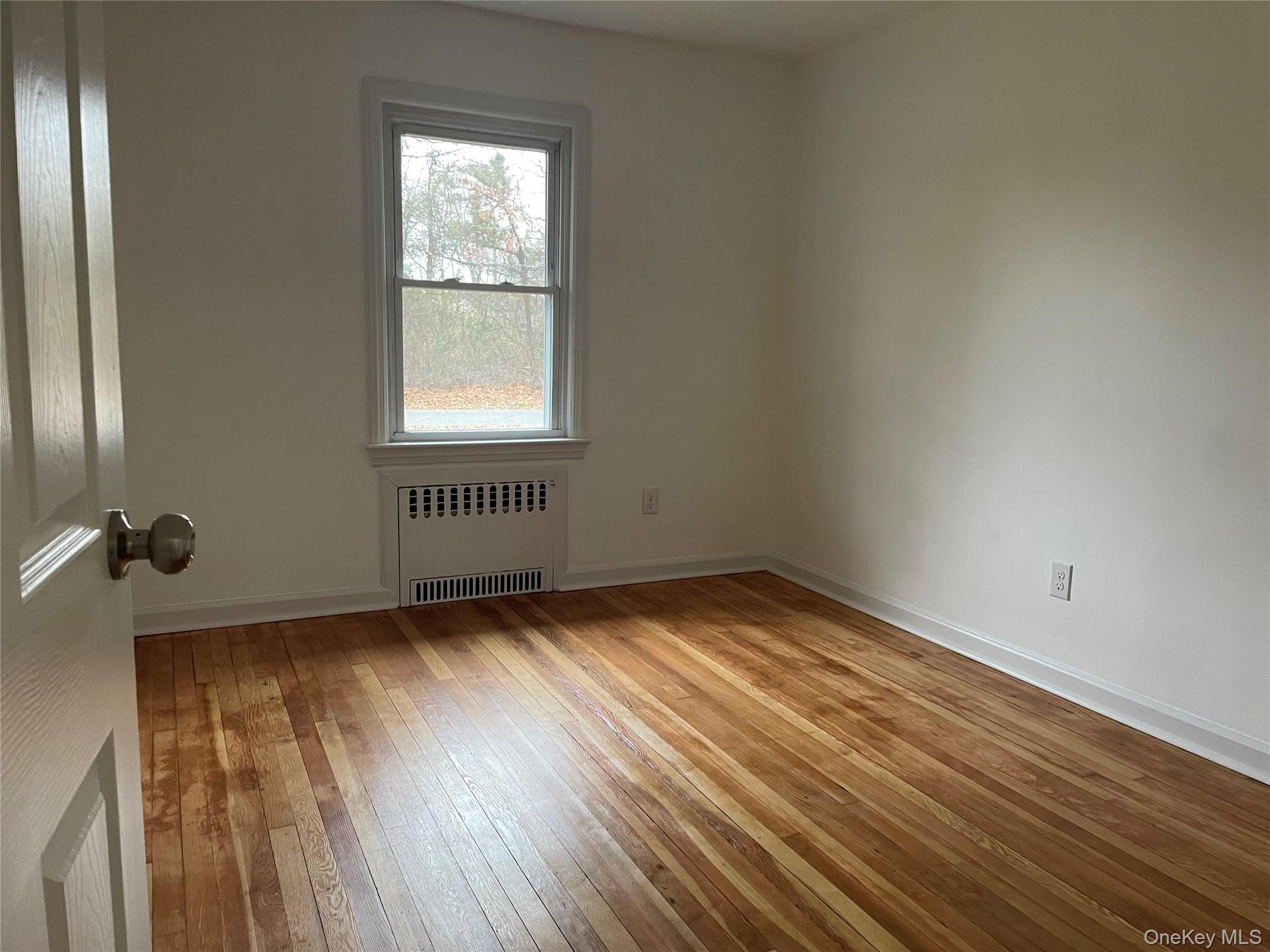 #9 photo, 257 Union Avenue, সাফোক কাউন্টি East Patchogue , NY 11772