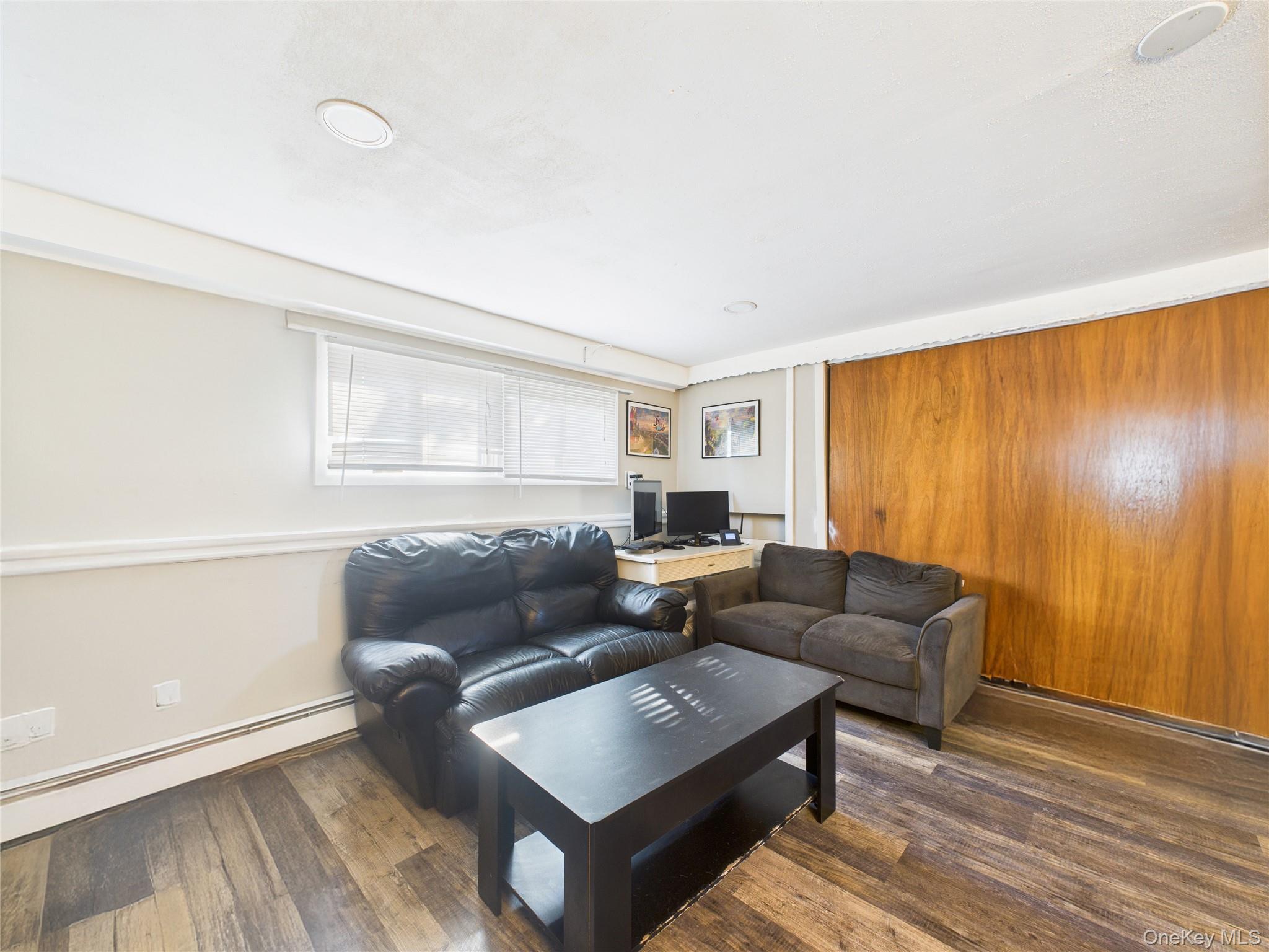 #18 photo, 554 S 8th Street, Lindenhurst , NY 11757