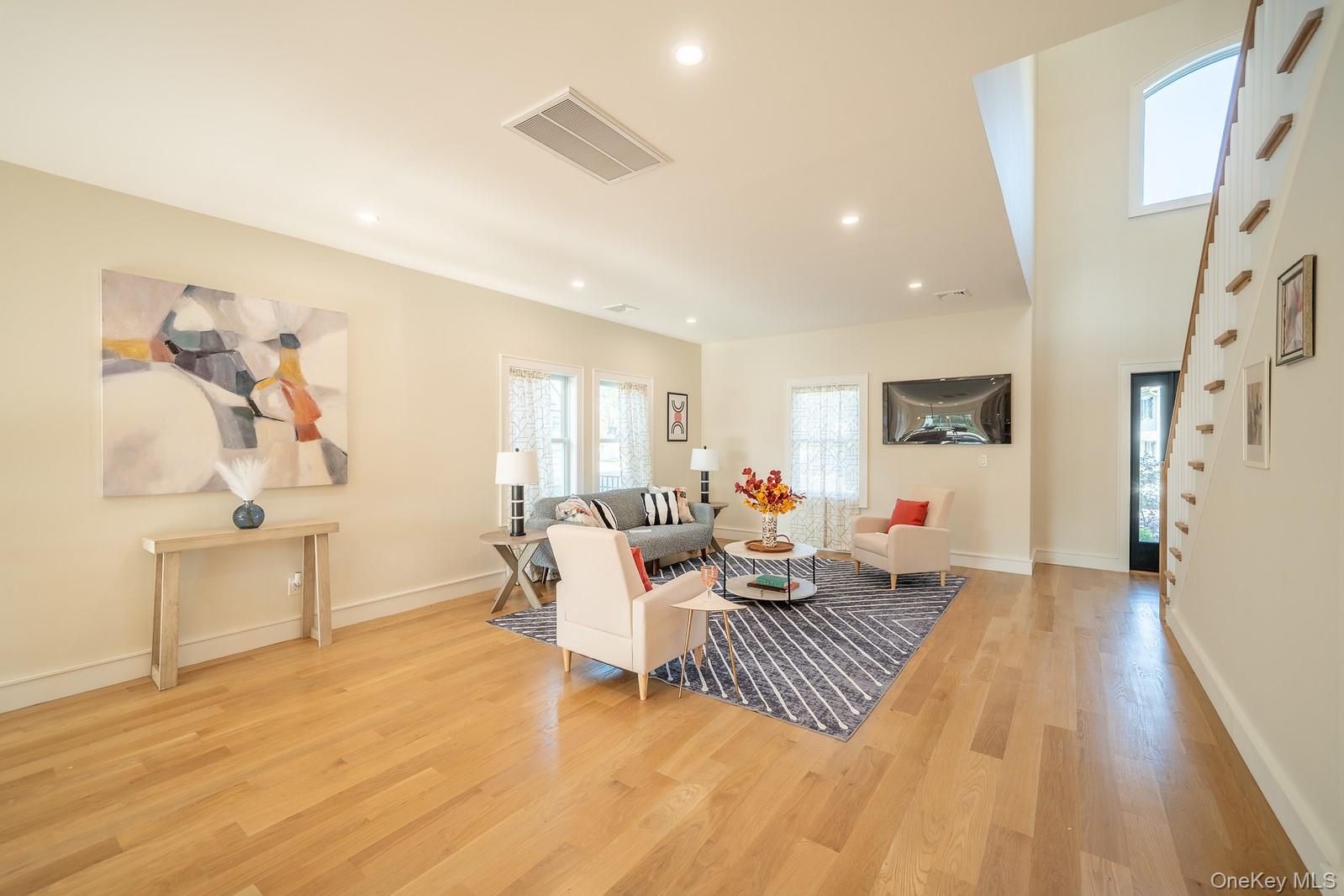 #20 photo, 60 Ramble Lane, Levittown , NY 11756