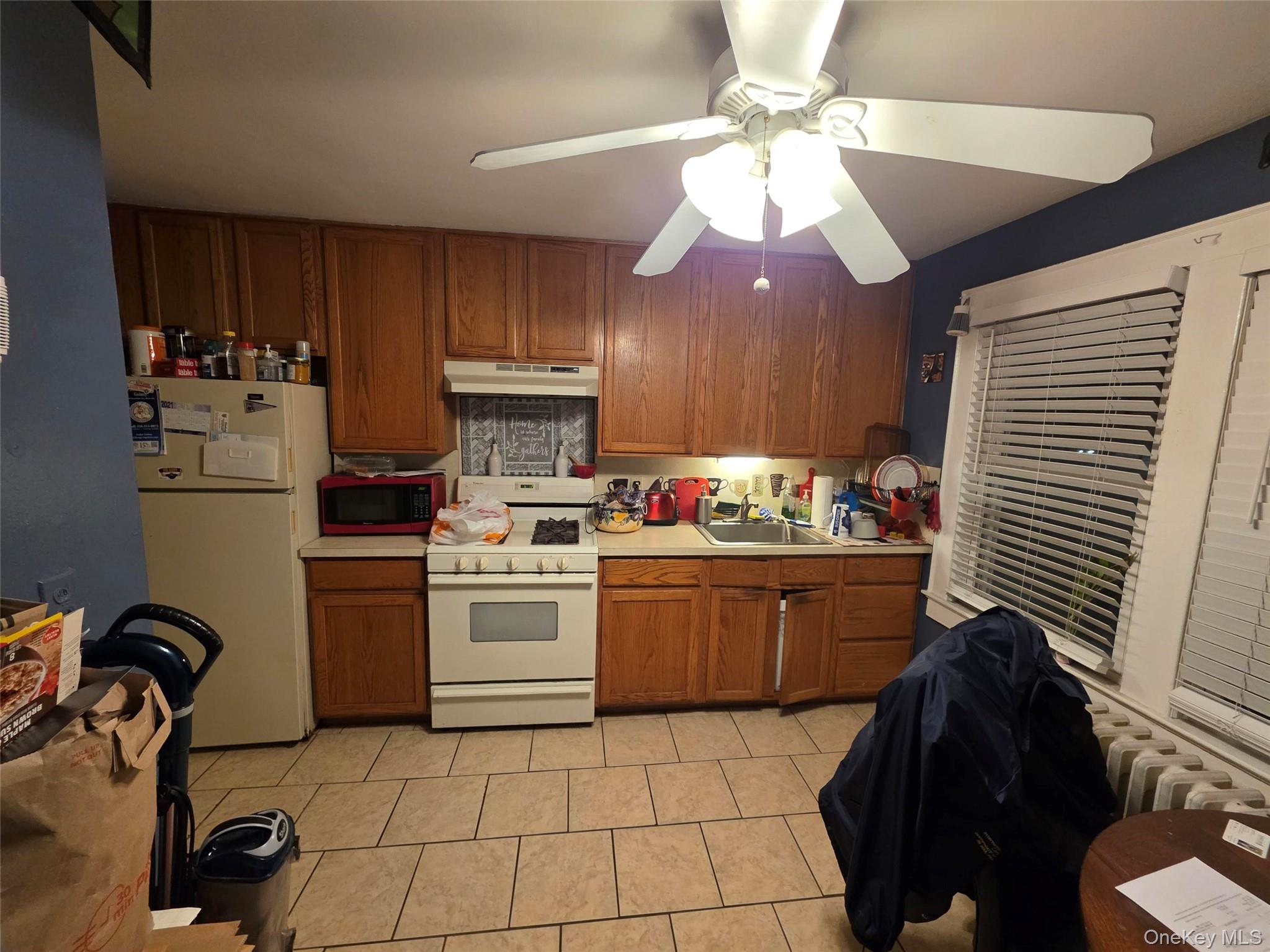 #4 photo, 121 4th Street, Hicksville , NY 11801