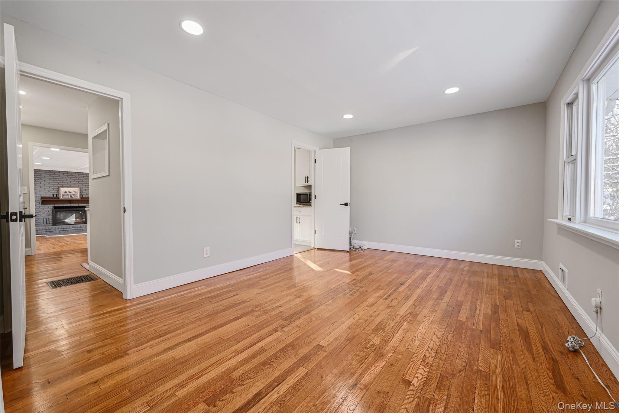 #3 photo, 41 Upland Drive, East Northport , NY 11731