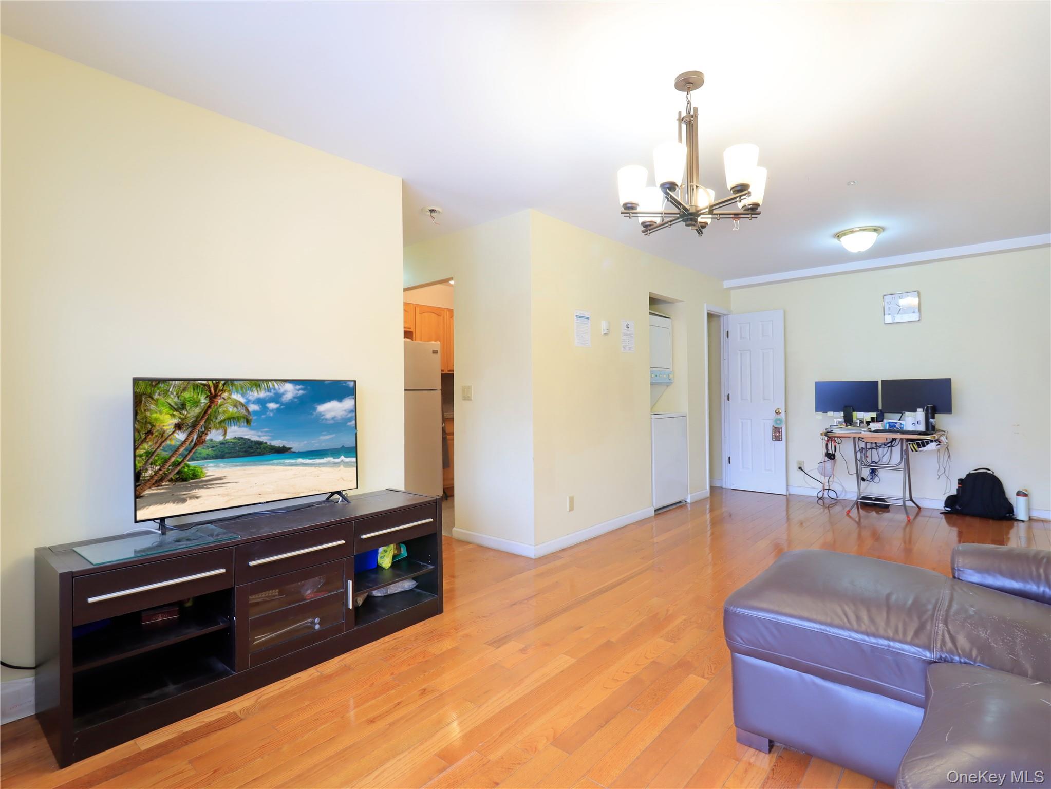 #5 photo, 137-08 31 Road, Flushing , NY 11354