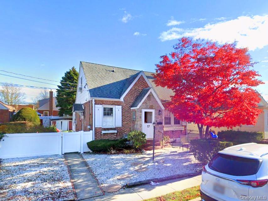 #2 photo, 17 Laurel Place, Valley Stream , NY 11580