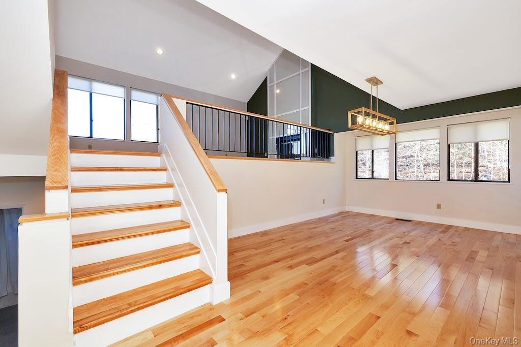 #11 photo, 103 Rambling Brook Road, Chappaqua , NY 10514