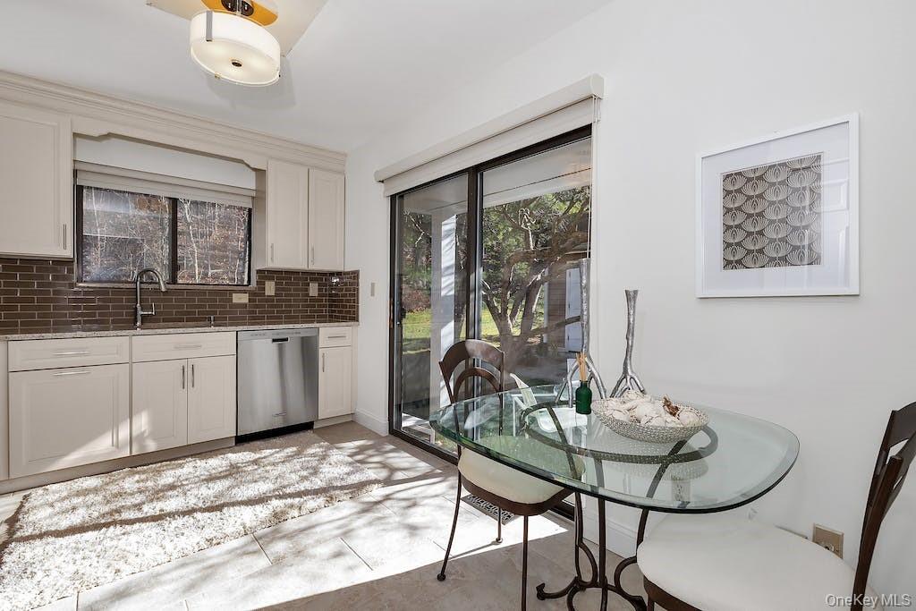 #6 photo, 103 Rambling Brook Road, Chappaqua , NY 10514