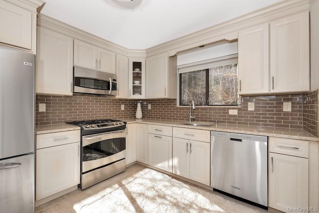 #8 photo, 103 Rambling Brook Road, Chappaqua , NY 10514