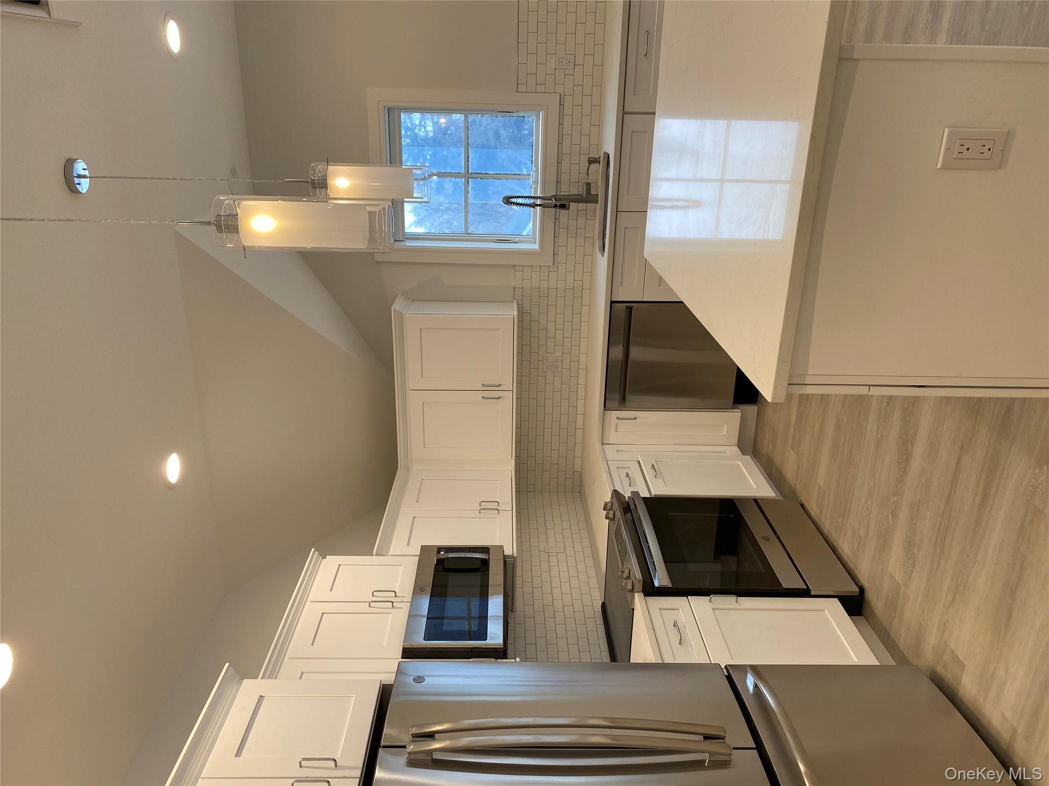 #1 photo, 91 Bedford Road, Chappaqua , NY 10514