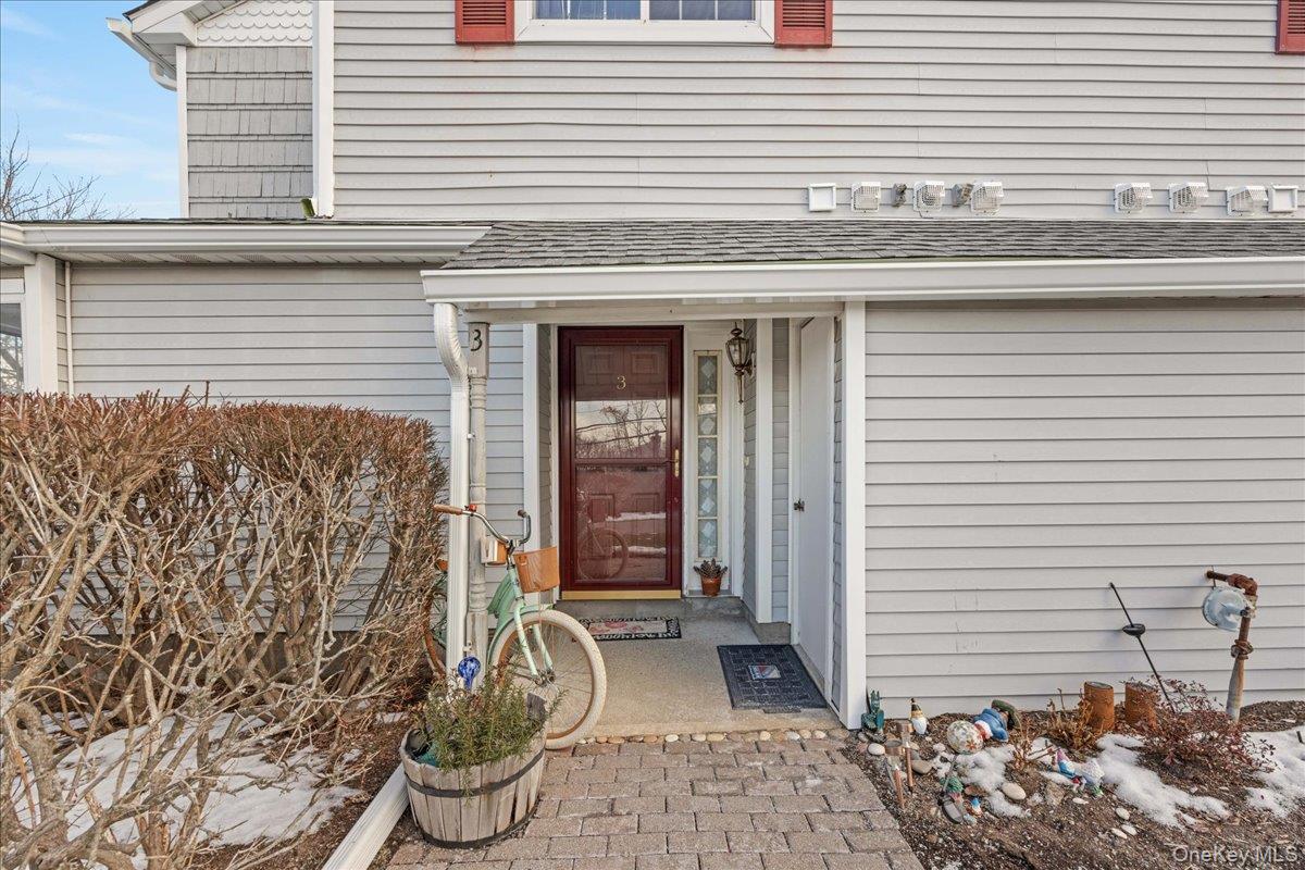 #1 photo, 3 Magnolia Lane, Warwick , NY 10990