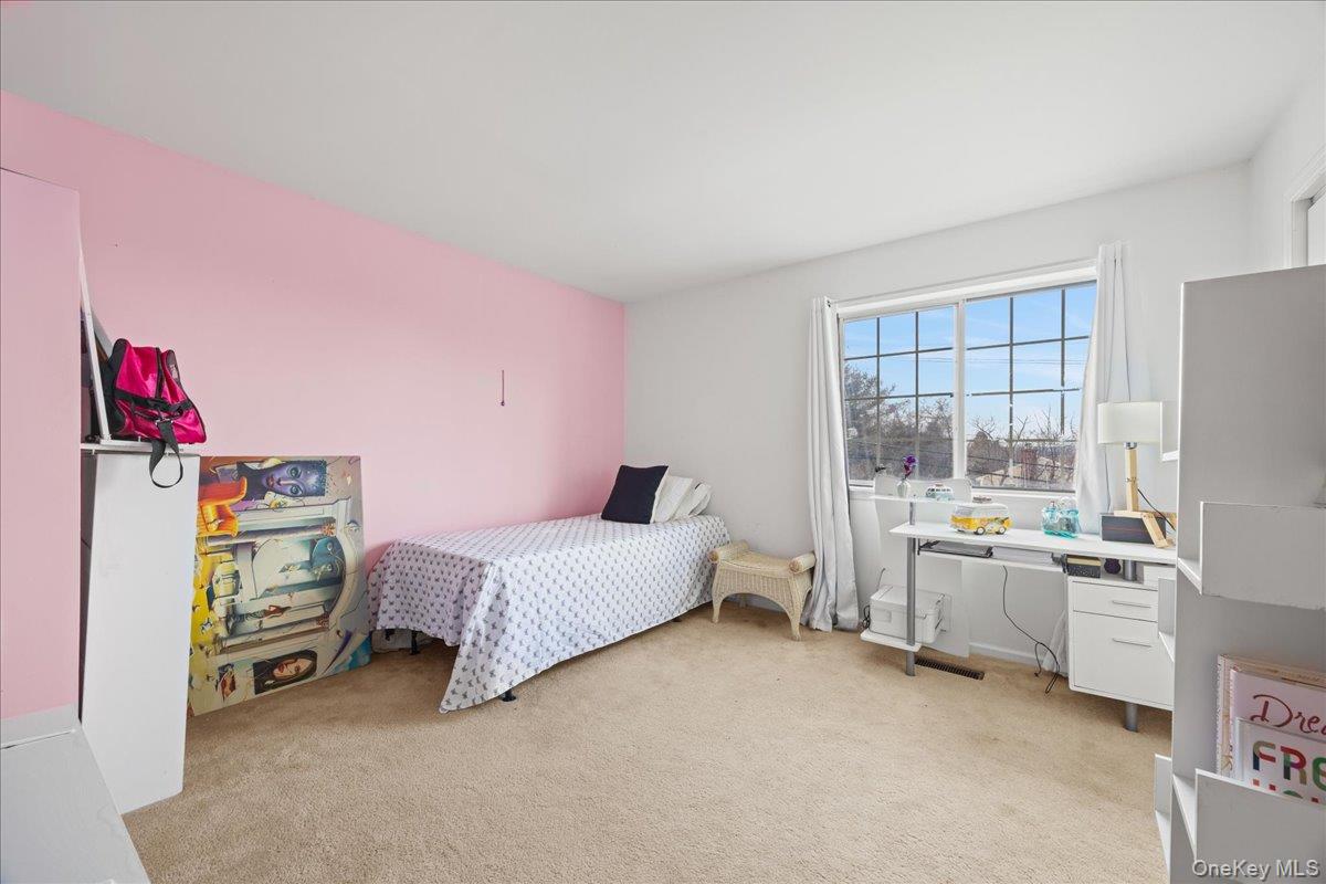 #12 photo, 3 Magnolia Lane, Warwick , NY 10990