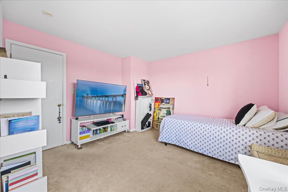 #13 photo, 3 Magnolia Lane, Warwick , NY 10990