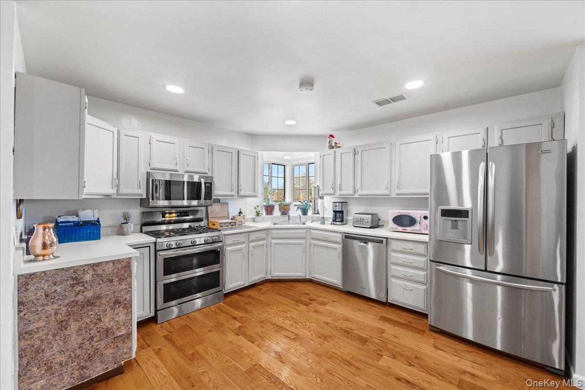 #2 photo, 3 Magnolia Lane, Warwick , NY 10990