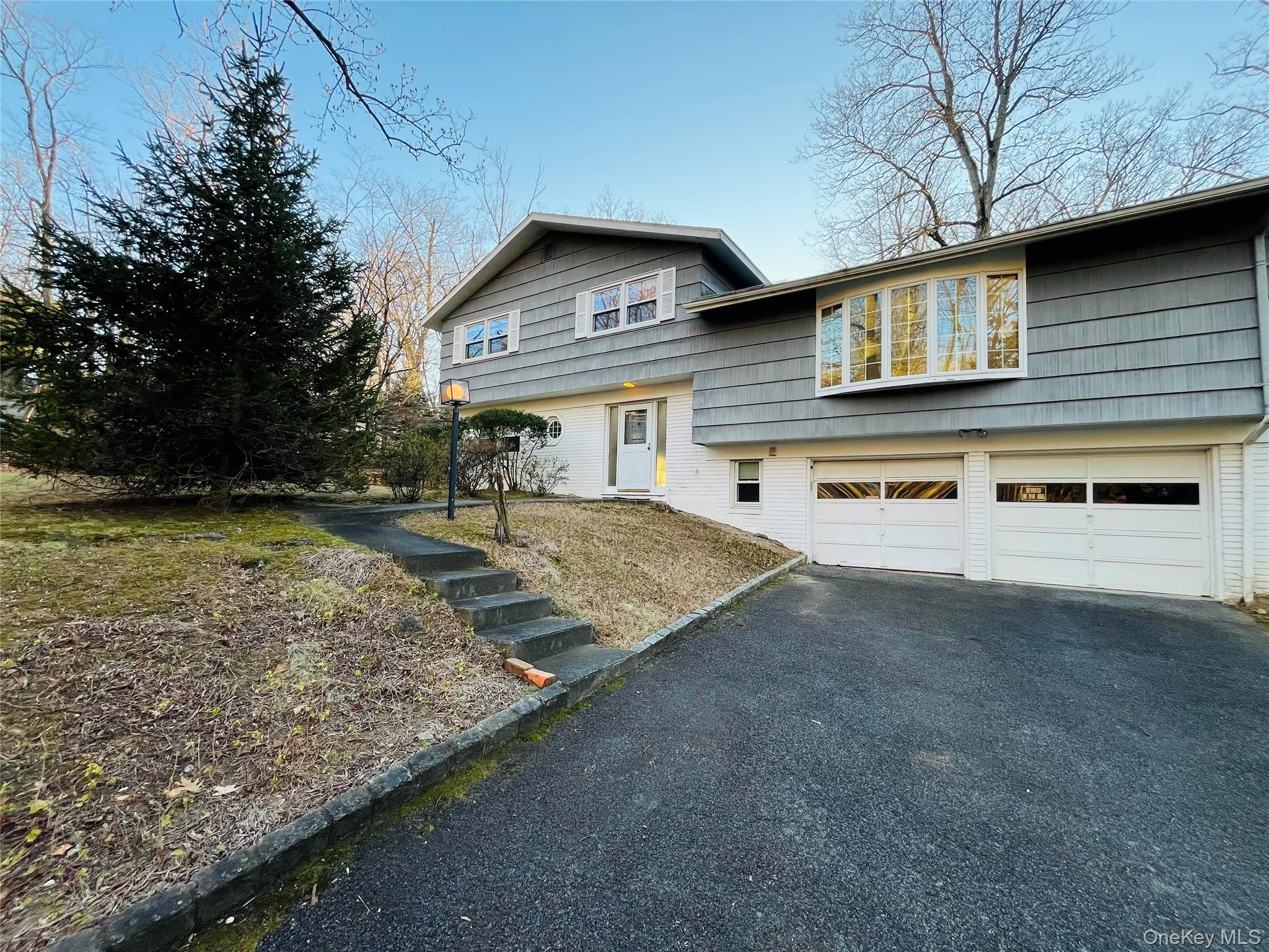 #1 photo, 705 Ardsley Road, Scarsdale , NY 10583
