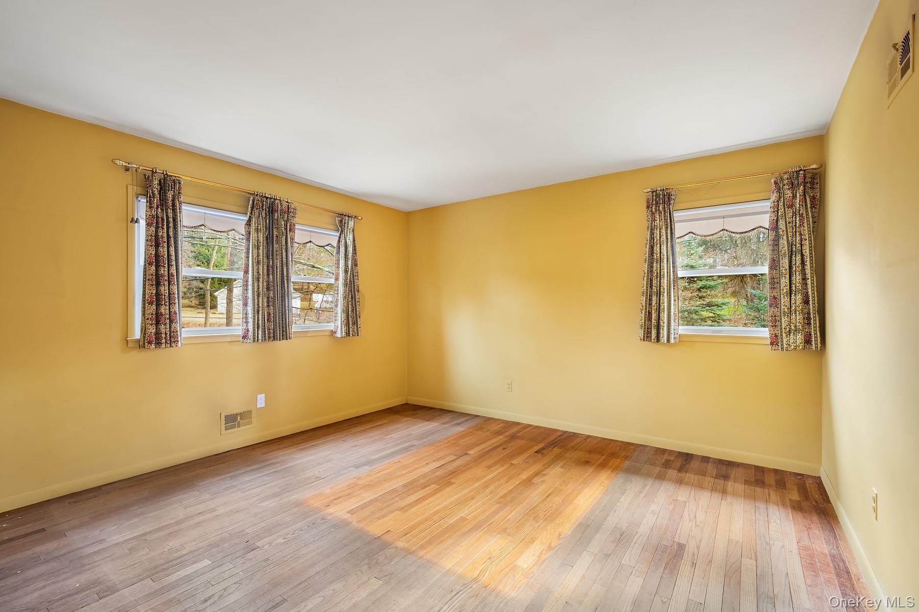 #9 photo, 705 Ardsley Road, Scarsdale , NY 10583