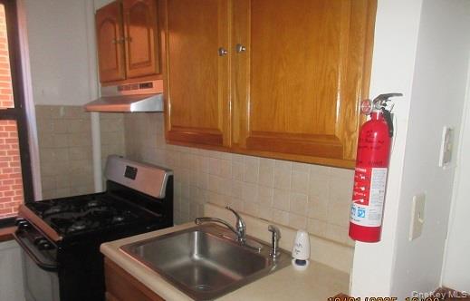 #4 photo, 3231 Barker Avenue, Bronx , NY 10467