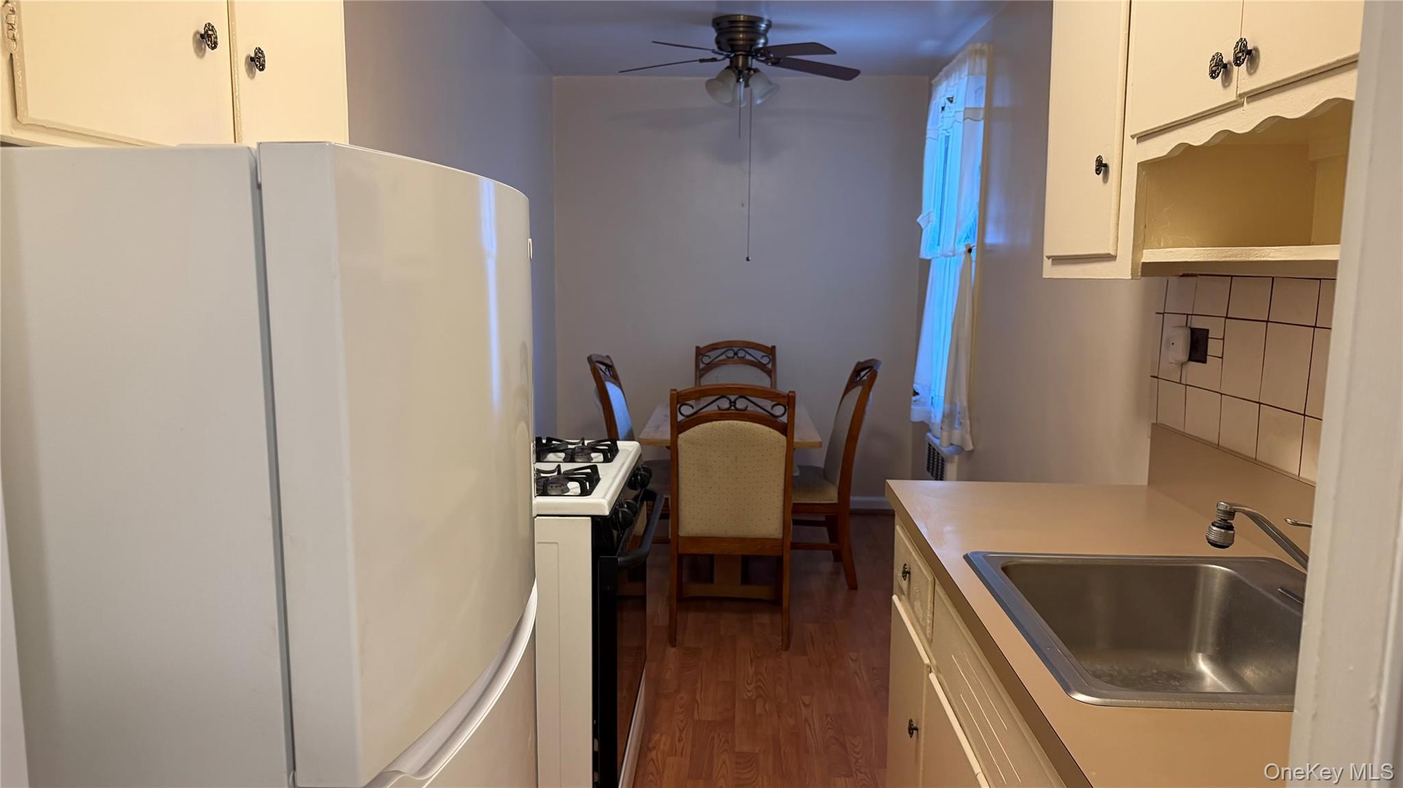 #9 photo, 33-26 92 Street, Jackson Heights , NY 11372