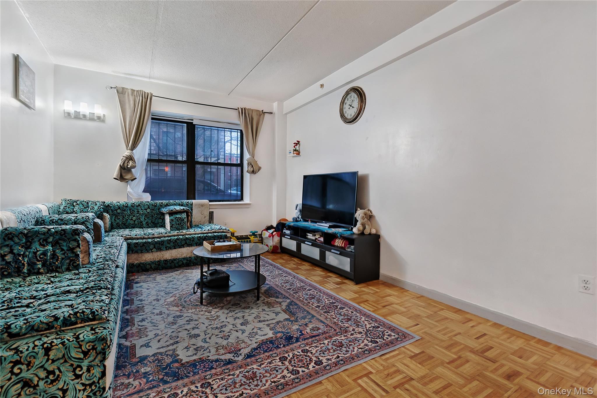 #2 photo, 566 Gates Avenue, Brooklyn , NY 11221