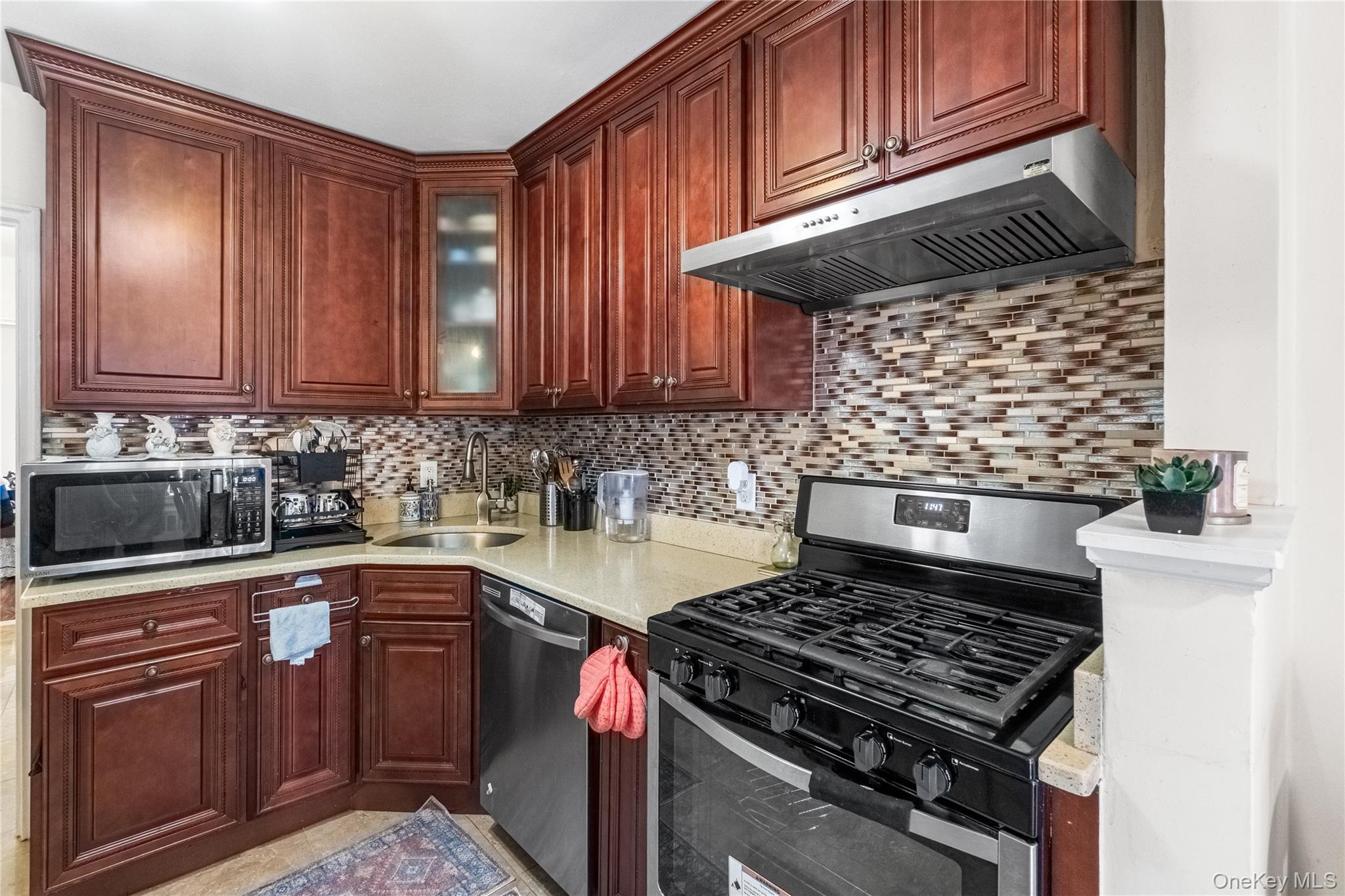 #11 photo, 203-10 Murdock Avenue, Saint Albans , NY 11412