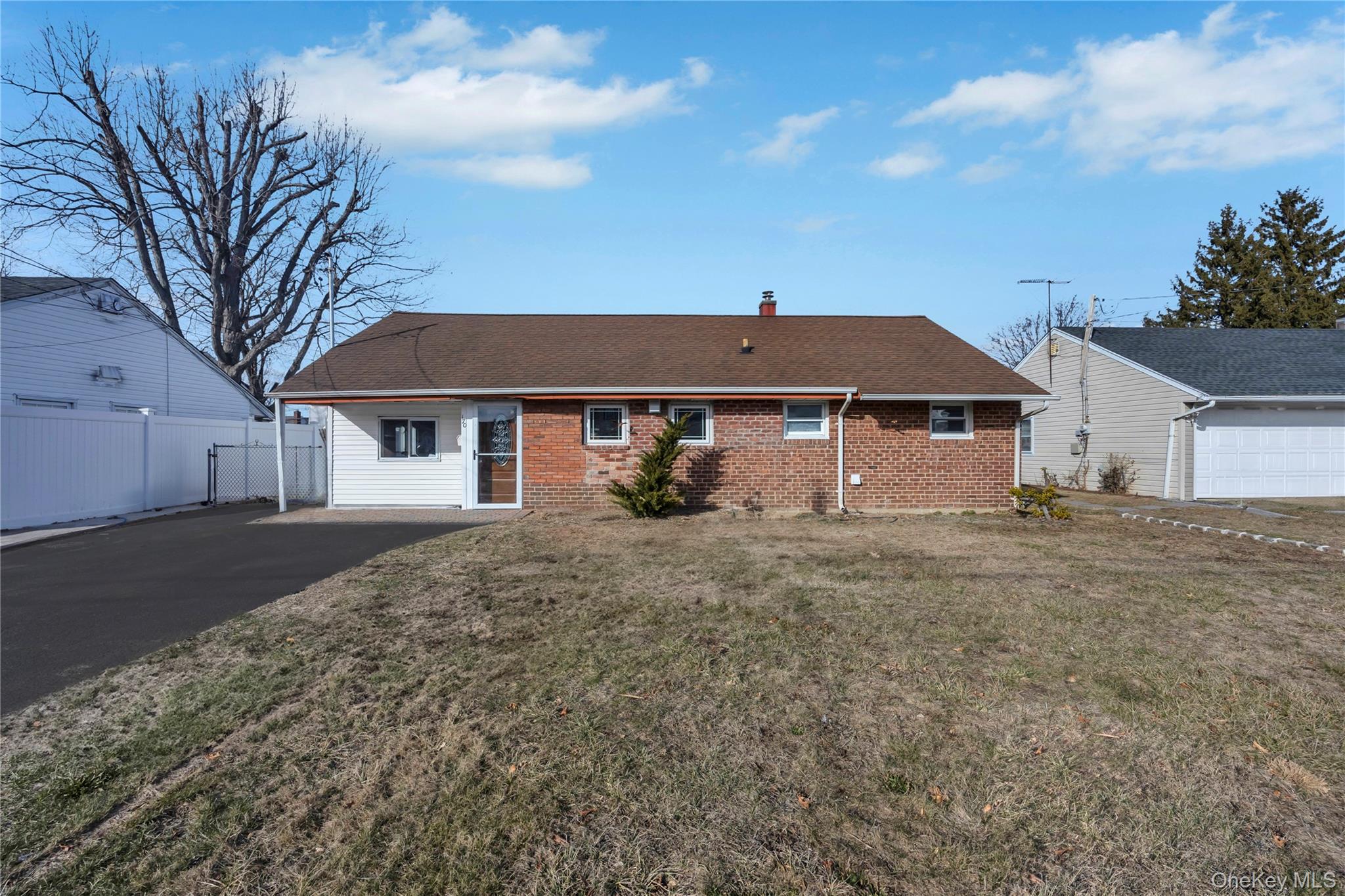 #1 photo, 170 5th Street, নাসাউ কাউন্টি Hicksville , NY 11801