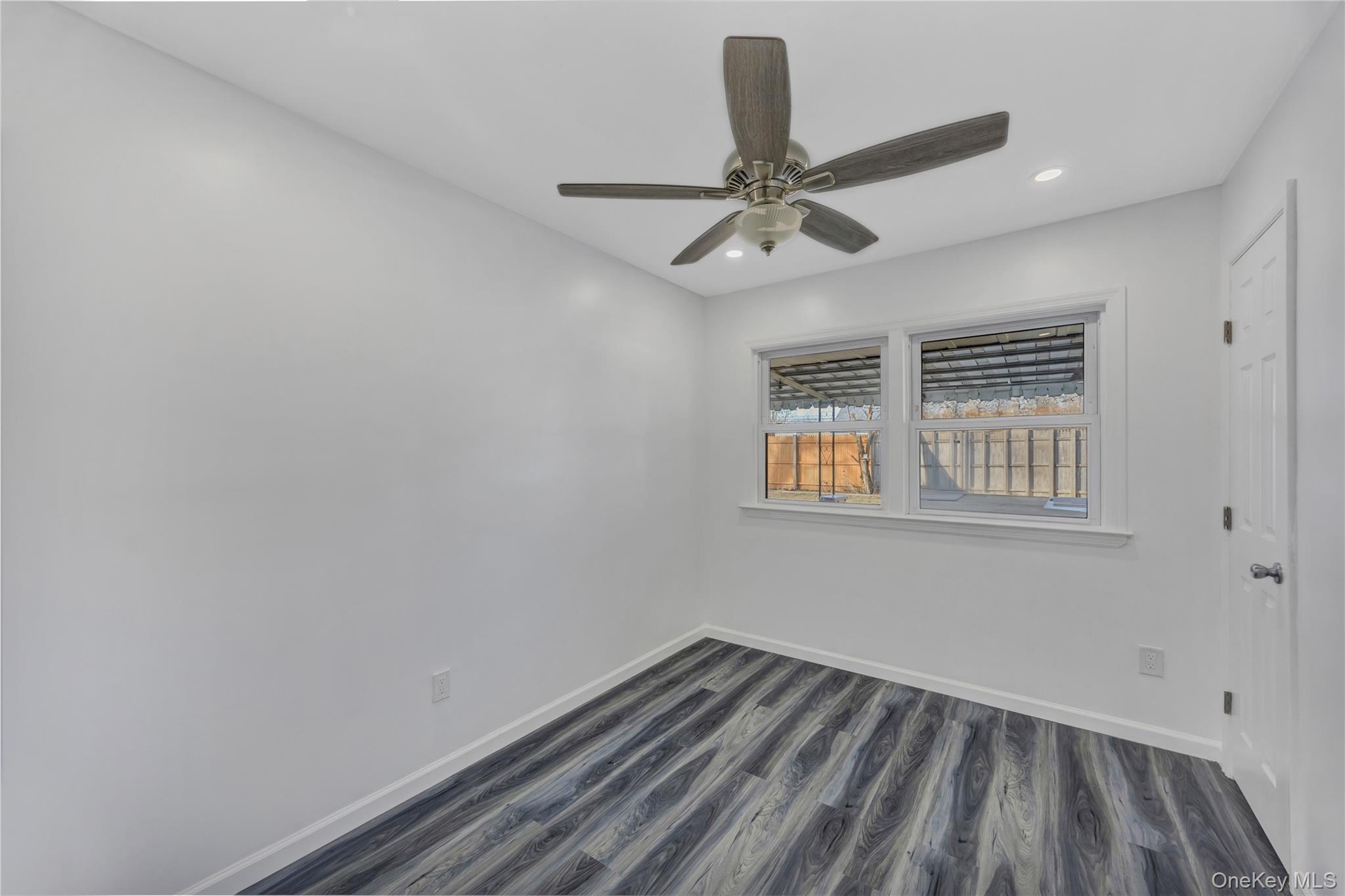 #16 photo, 170 5th Street, নাসাউ কাউন্টি Hicksville , NY 11801