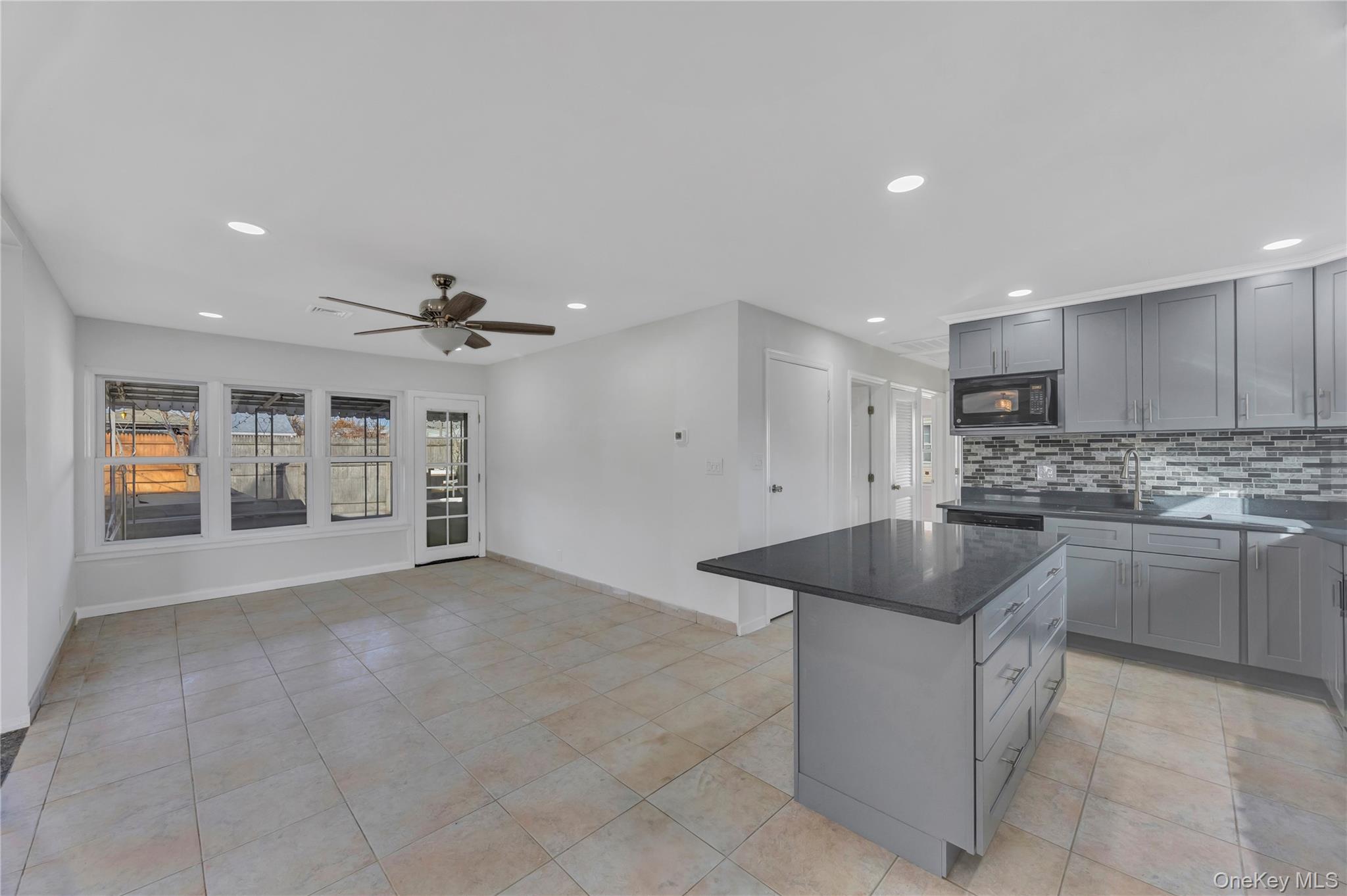 #9 photo, 170 5th Street, নাসাউ কাউন্টি Hicksville , NY 11801