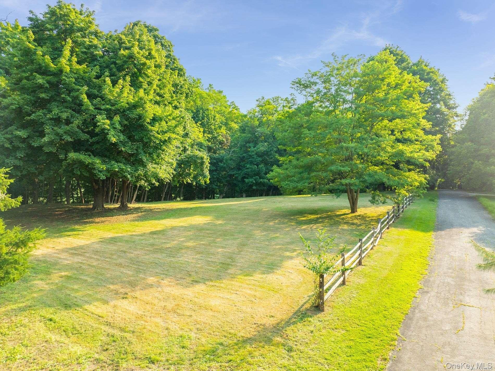 #10 photo, 31 Factory Pond Road, Locust Valley , NY 11560