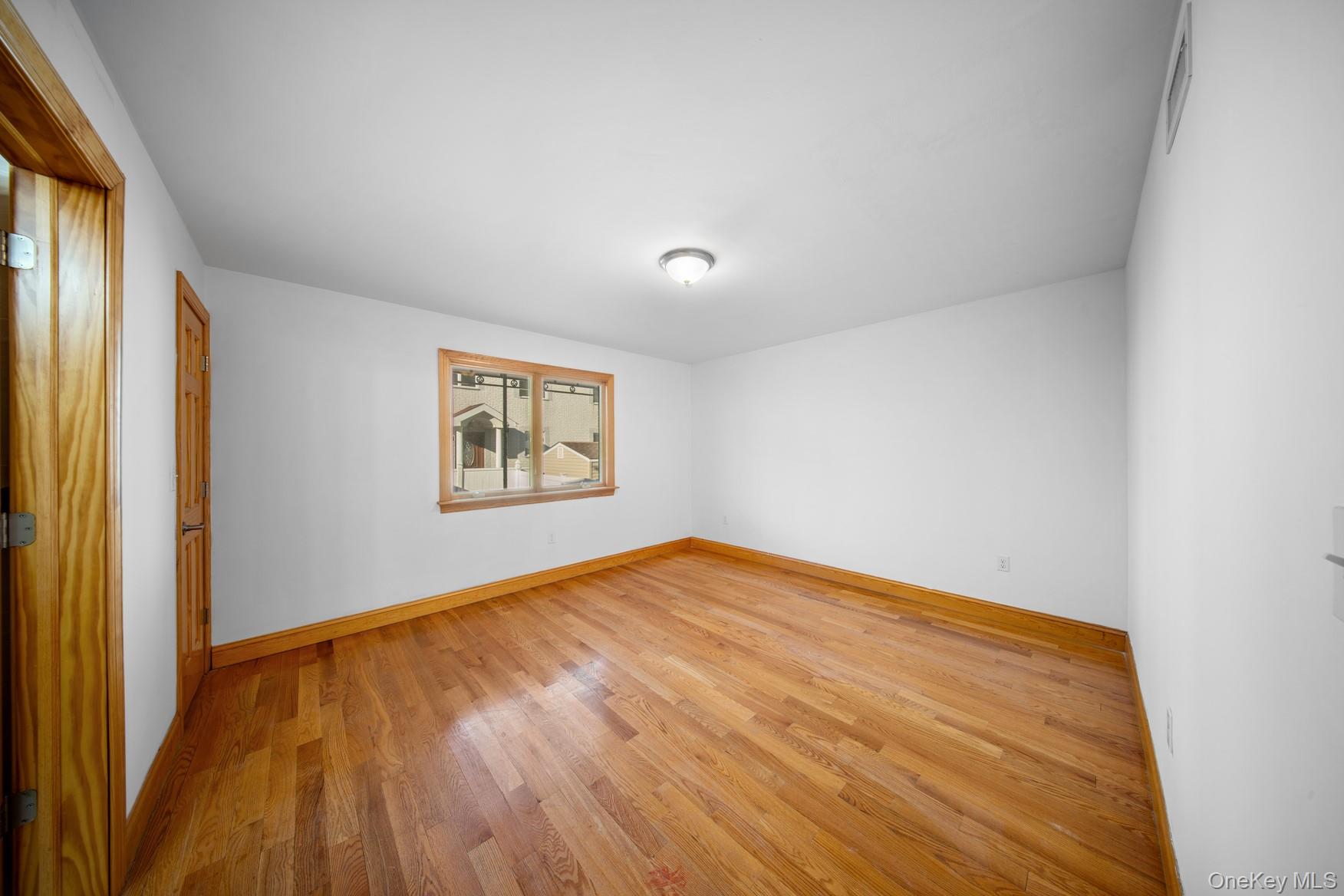 #15 photo, 17-34 149th Street, Whitestone , NY 11357