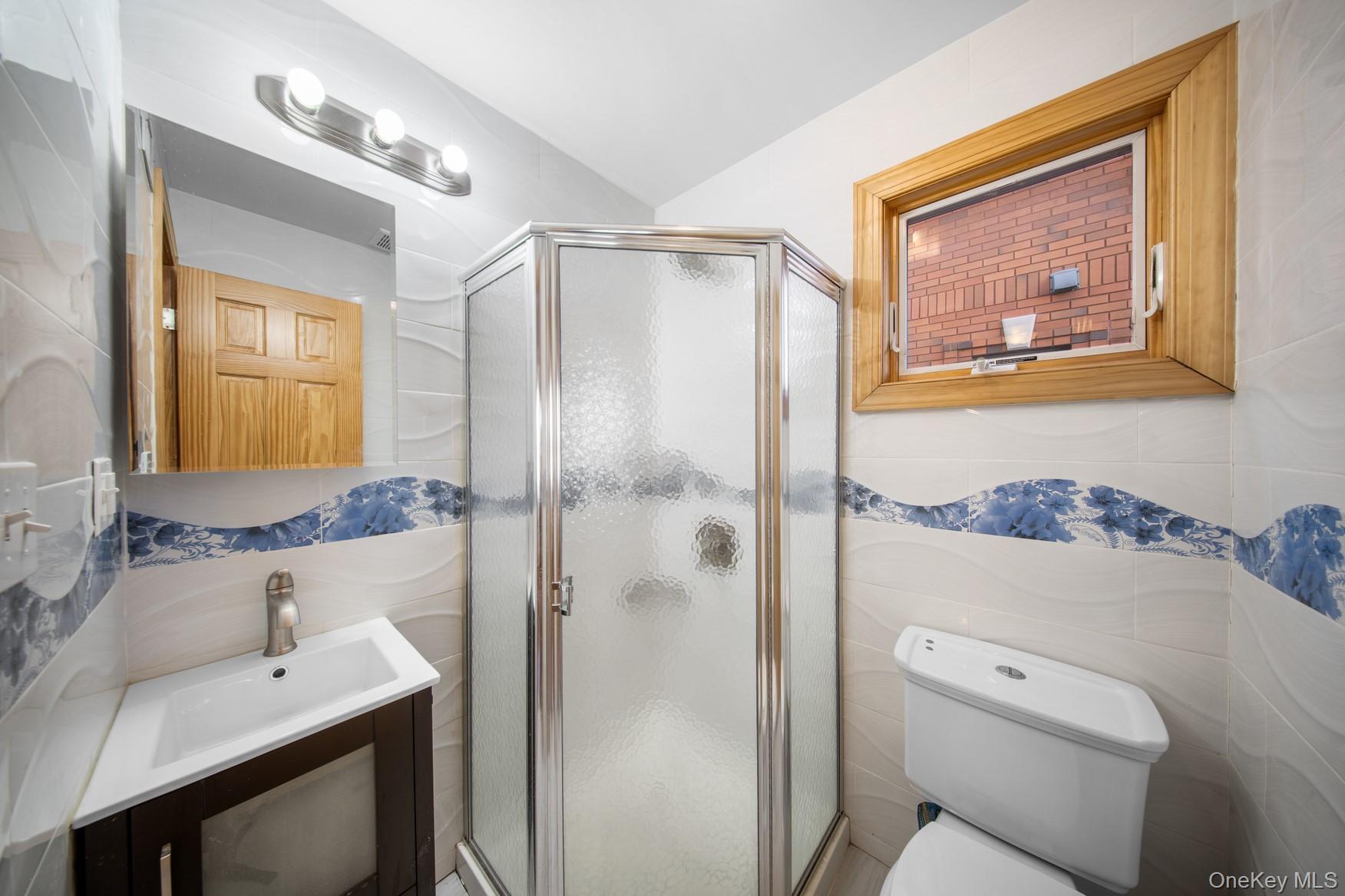 #16 photo, 17-34 149th Street, Whitestone , NY 11357