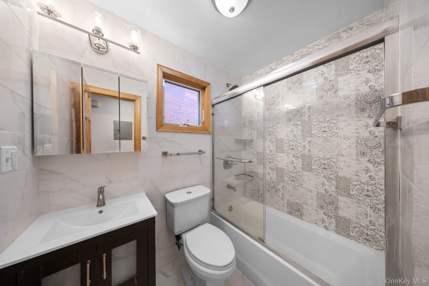 #18 photo, 17-34 149th Street, Whitestone , NY 11357