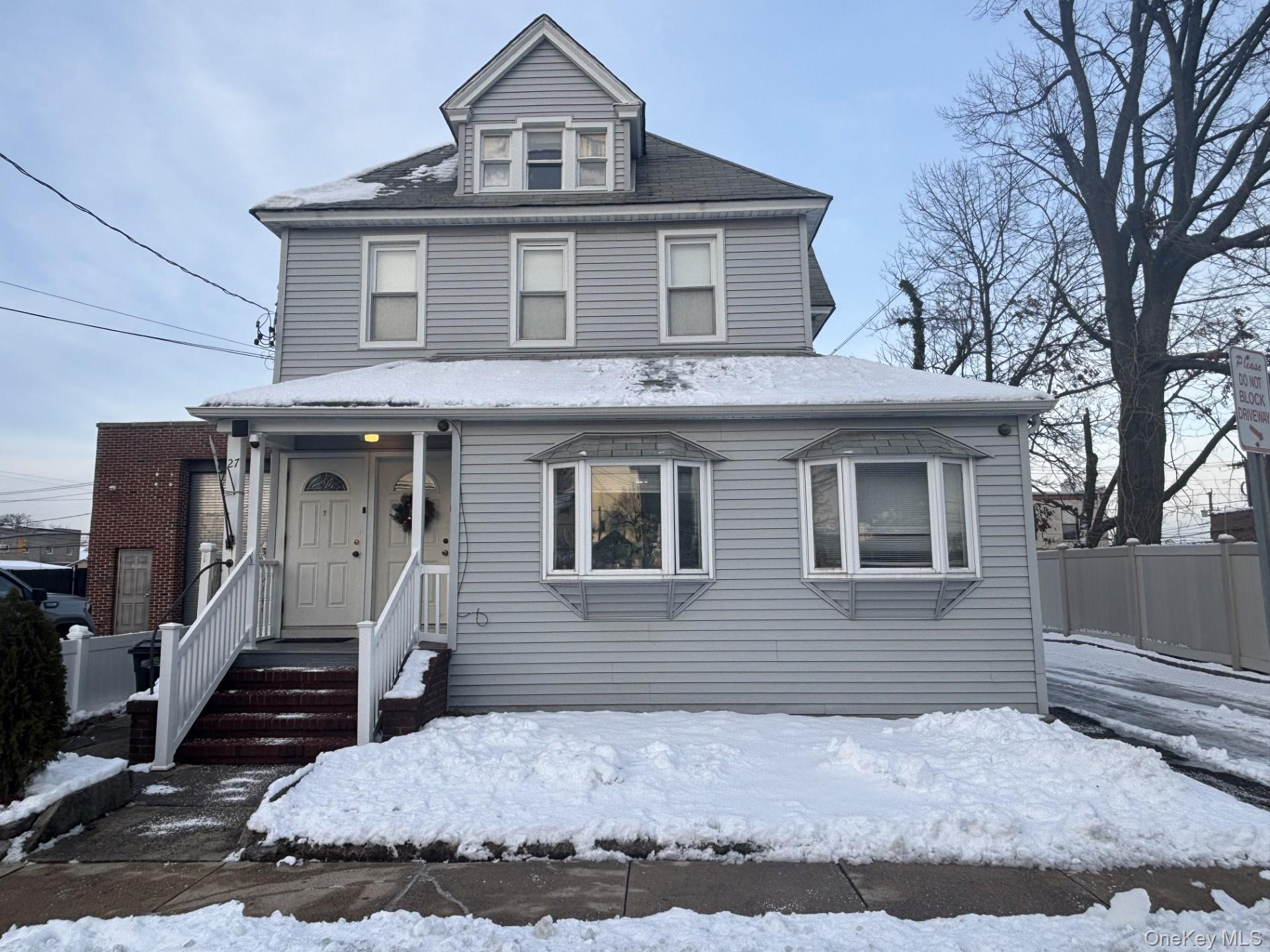 #1 photo, 27 W Lincoln Avenue, Valley Stream , NY 11580