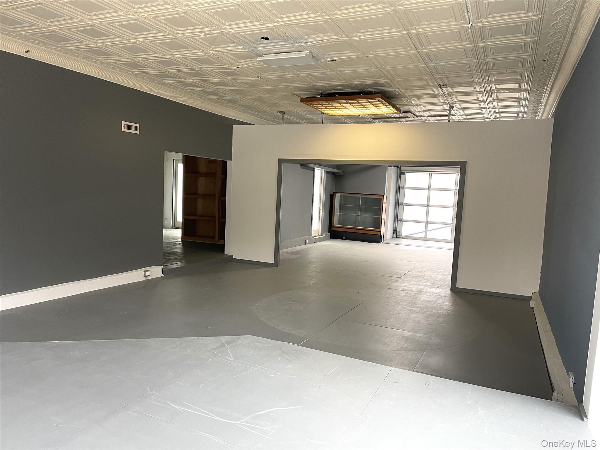 #8 photo, 25 N North Sea Road, Southampton , NY 11968