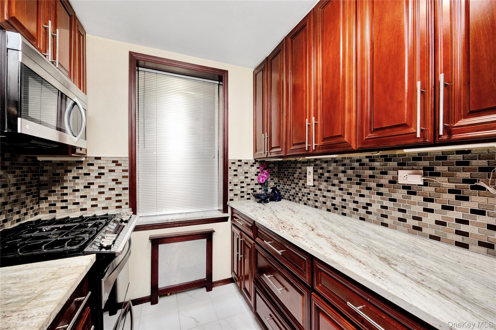 #11 photo, 32-42 91st Street, Jackson Heights , NY 11369