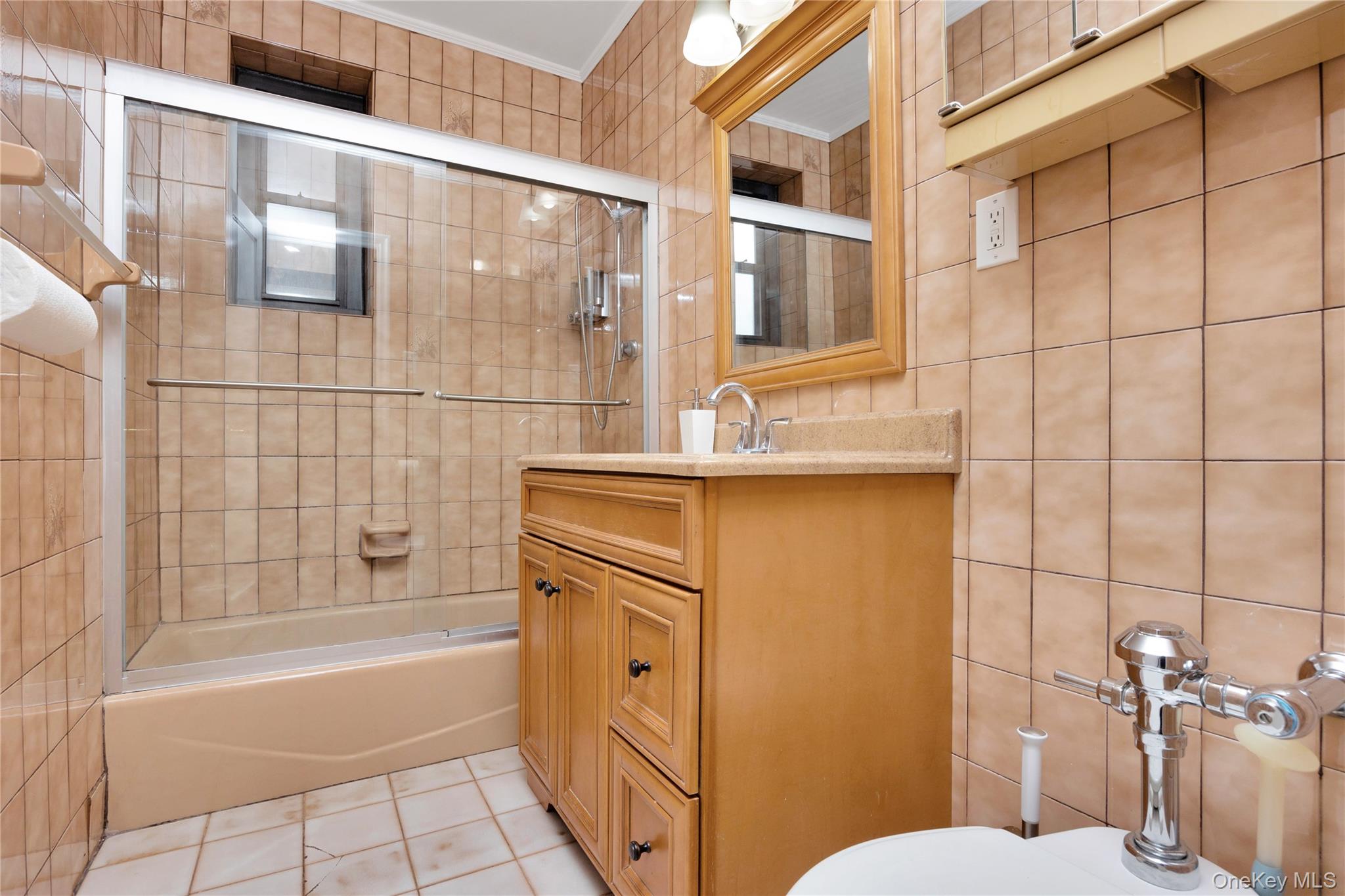 #15 photo, 32-42 91st Street, Jackson Heights , NY 11369