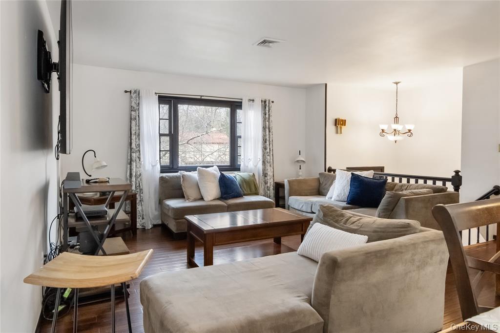 #7 photo, 13 Newbury Street, Monroe , NY 10950