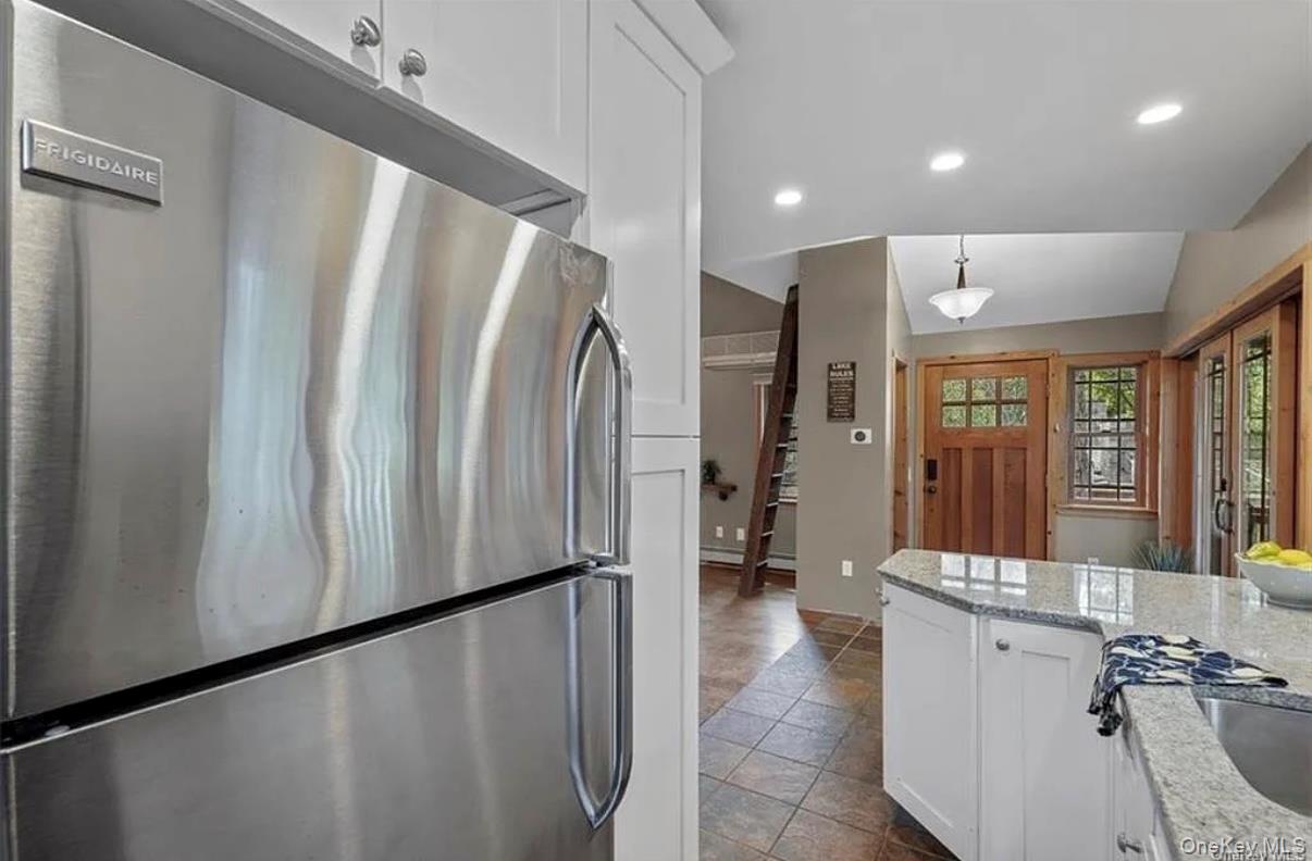 #8 photo, 11 Oakdale Road, Putnam Valley , NY 10579