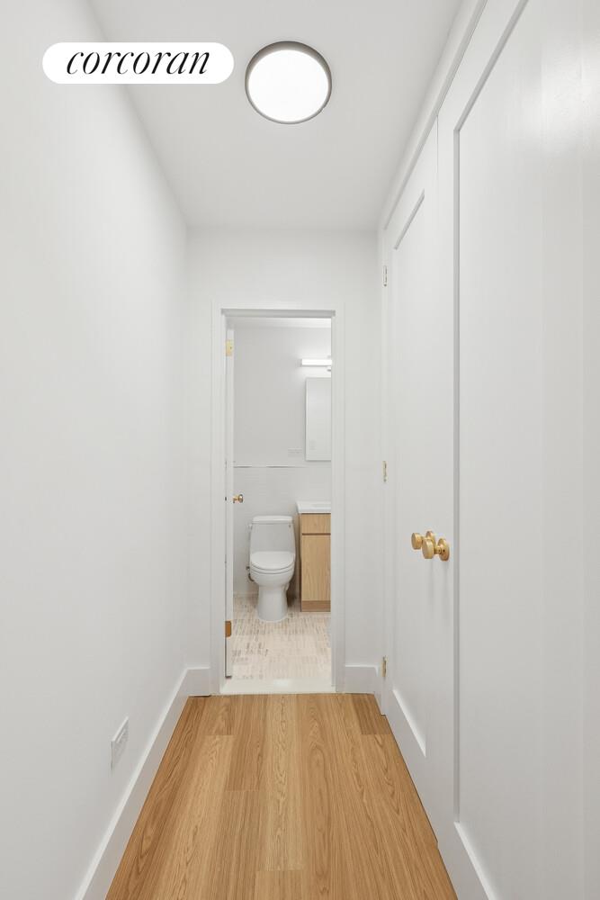 #9 photo, New York City, מנהטן Yorkville , NY 10128