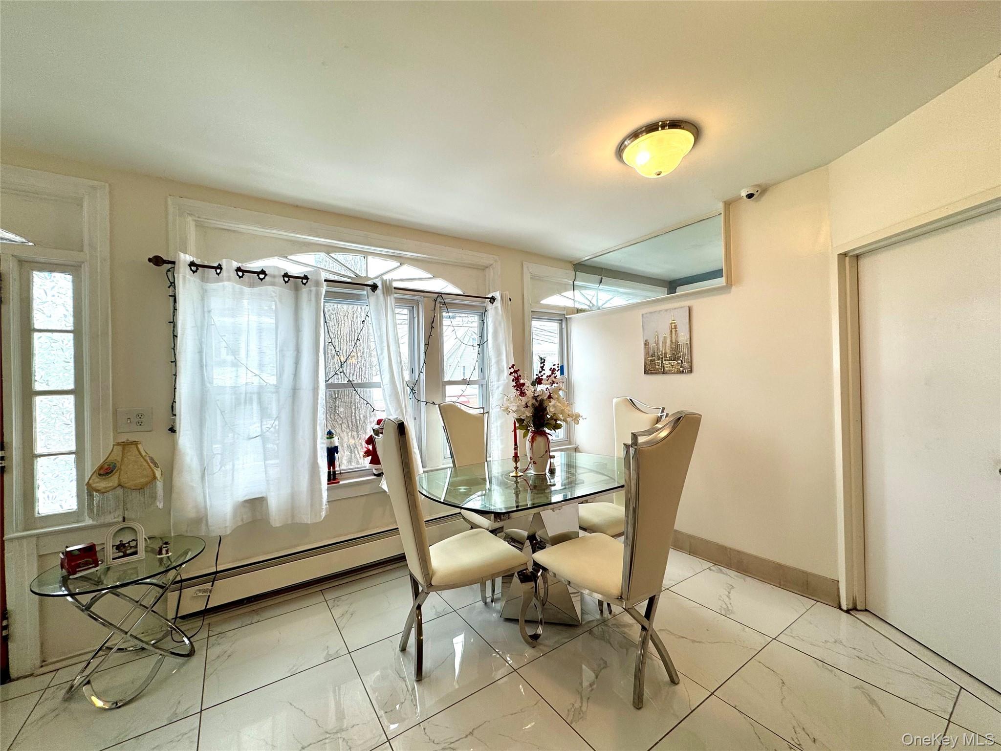 #4 photo, 31-26 Buell Street, 뉴욕퀸즈 East Elmhurst , NY 11369