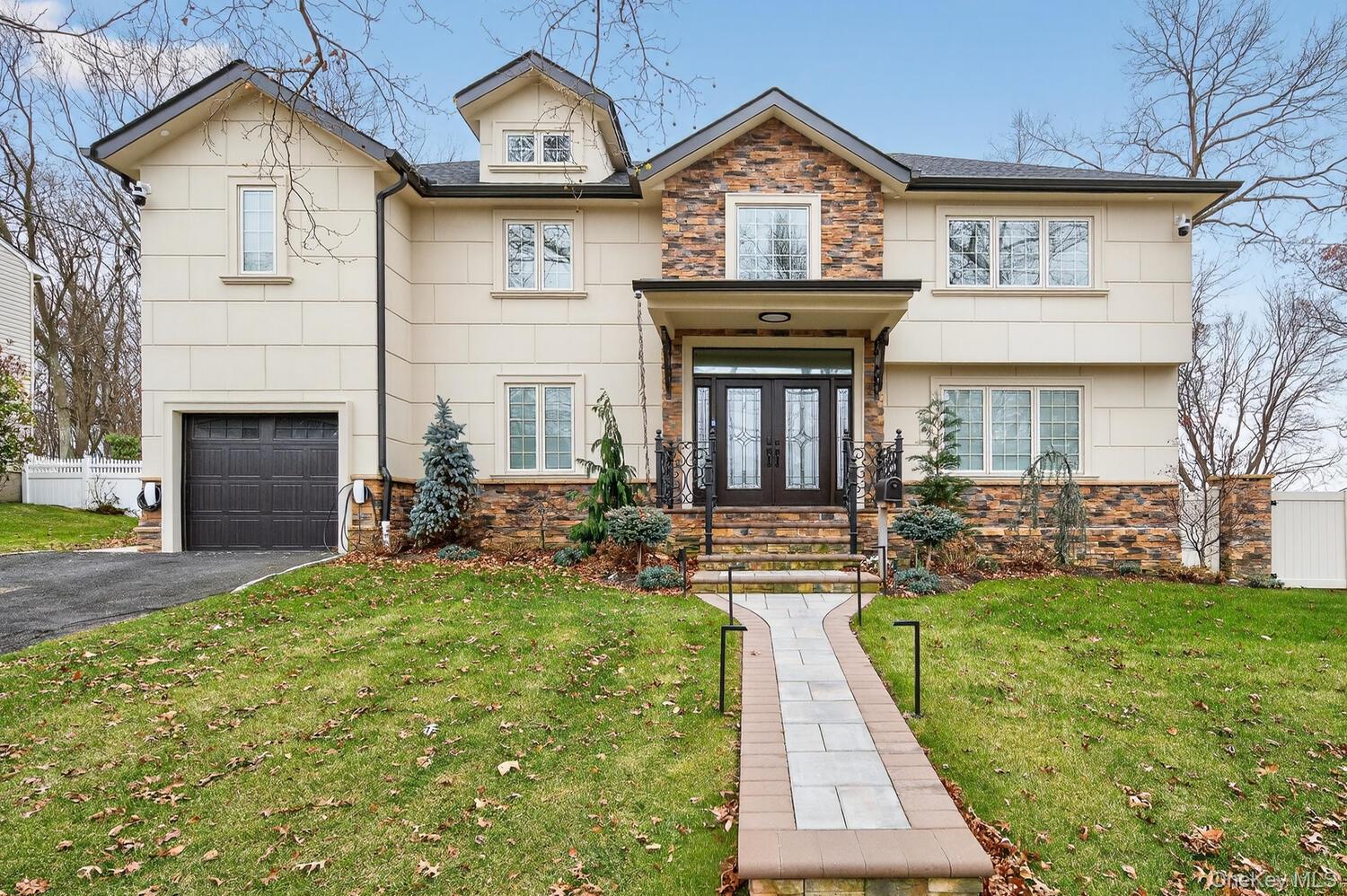 #1 photo, 14 Woodland Drive, Old Bethpage , NY 11804