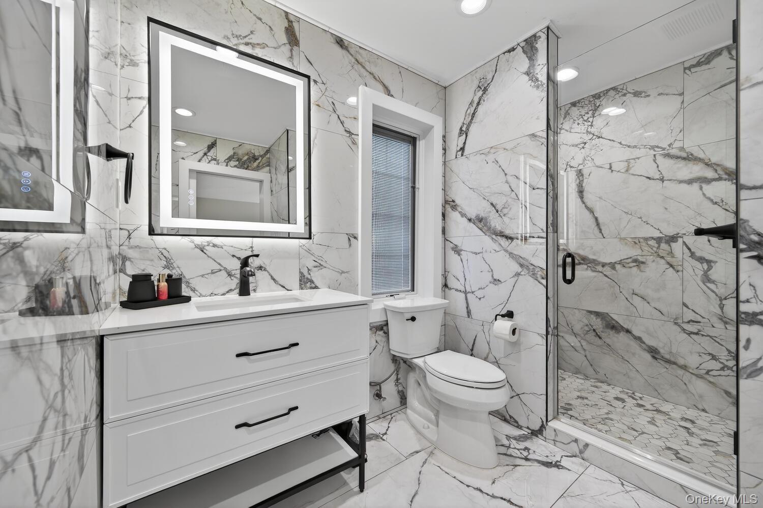 #16 photo, 14 Woodland Drive, Old Bethpage , NY 11804