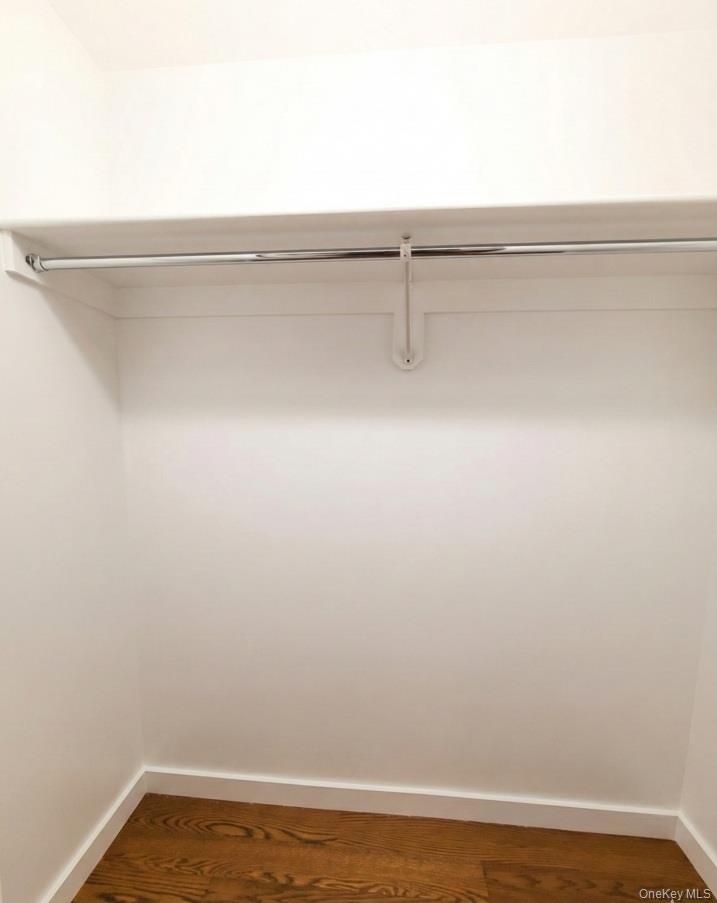 #7 photo, 40-28 College Point Boulevard, Flushing , NY 11354