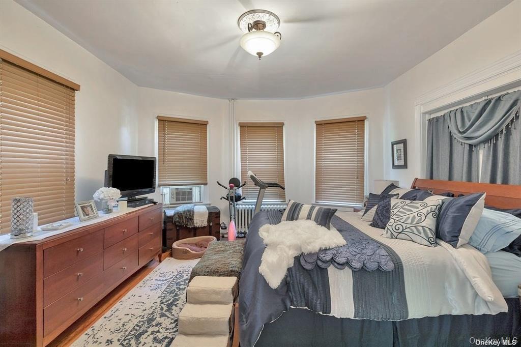 #13 photo, 26 Burtis Avenue, Oyster Bay , NY 11771