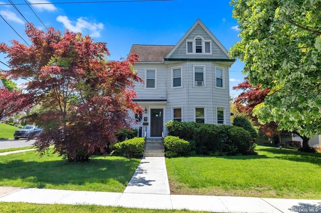 #2 photo, 26 Burtis Avenue, Oyster Bay , NY 11771