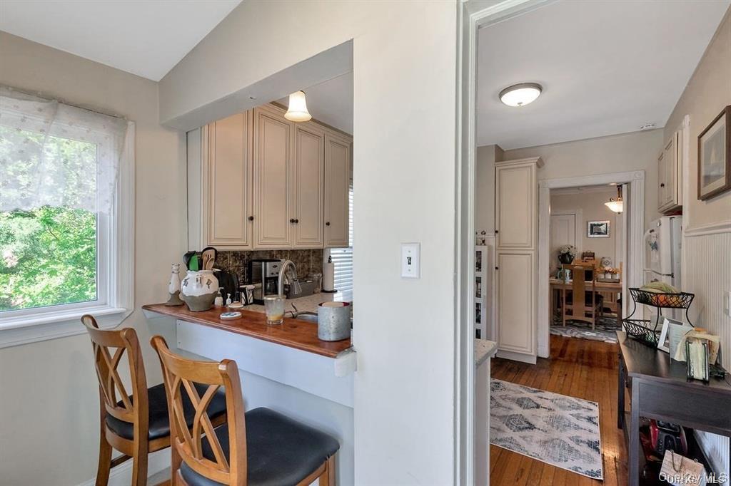 #4 photo, 26 Burtis Avenue, Oyster Bay , NY 11771